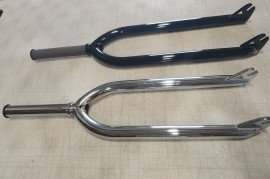 TNT_FORKS.270.jpg