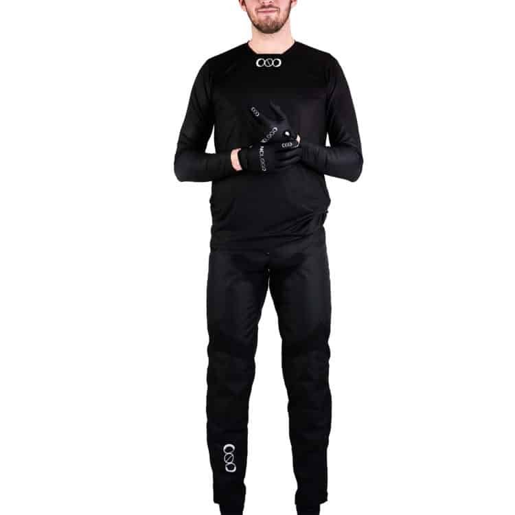 Tenue-Compact-BMXMTB-Noir-750x750.jpg