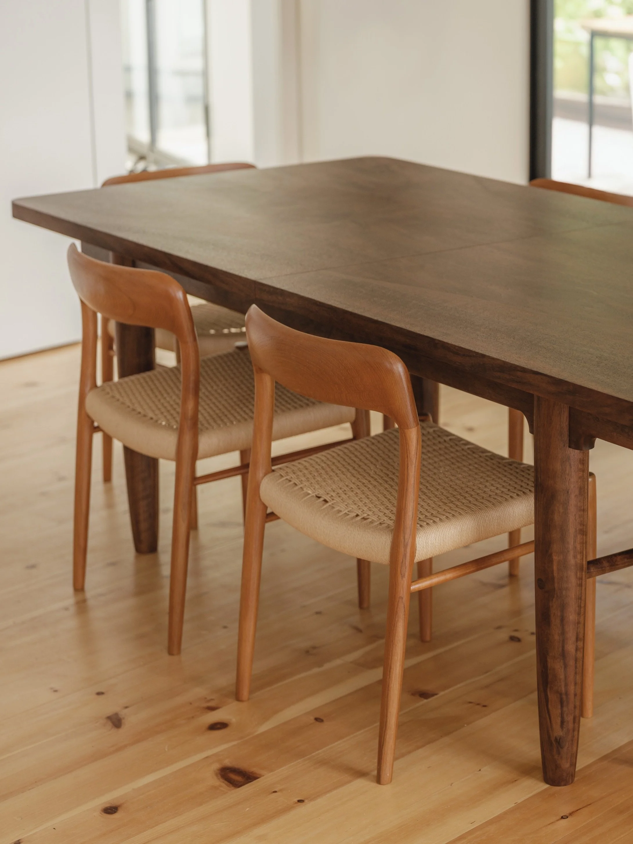 Parsonnet Dining Table