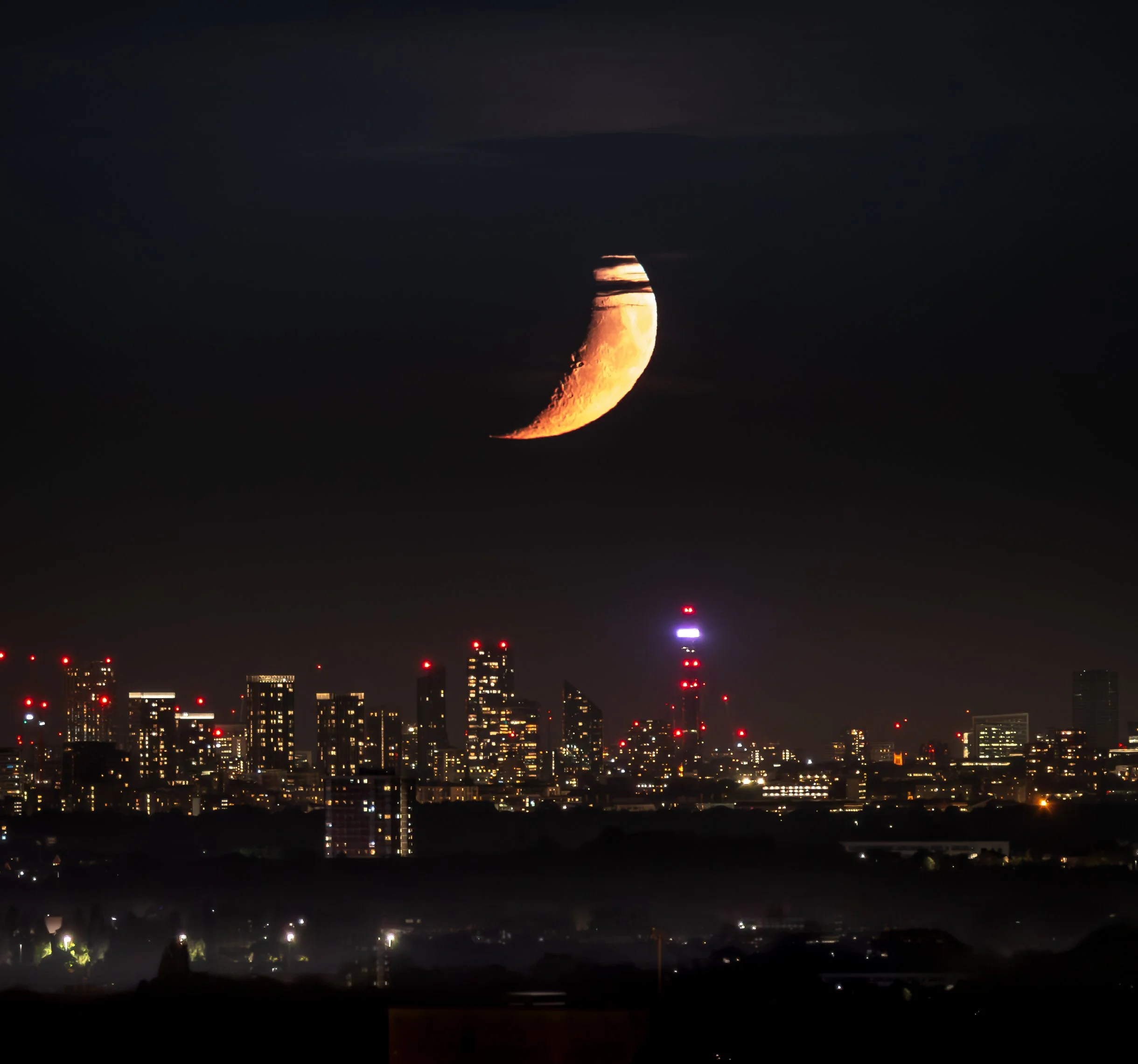 London Moon 