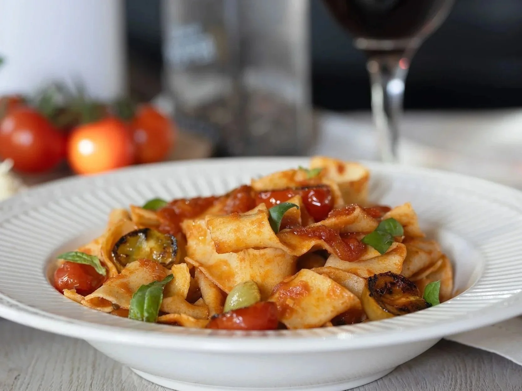 Pappardelle-Pomodoro-divina-cucina-restaurant.jpg