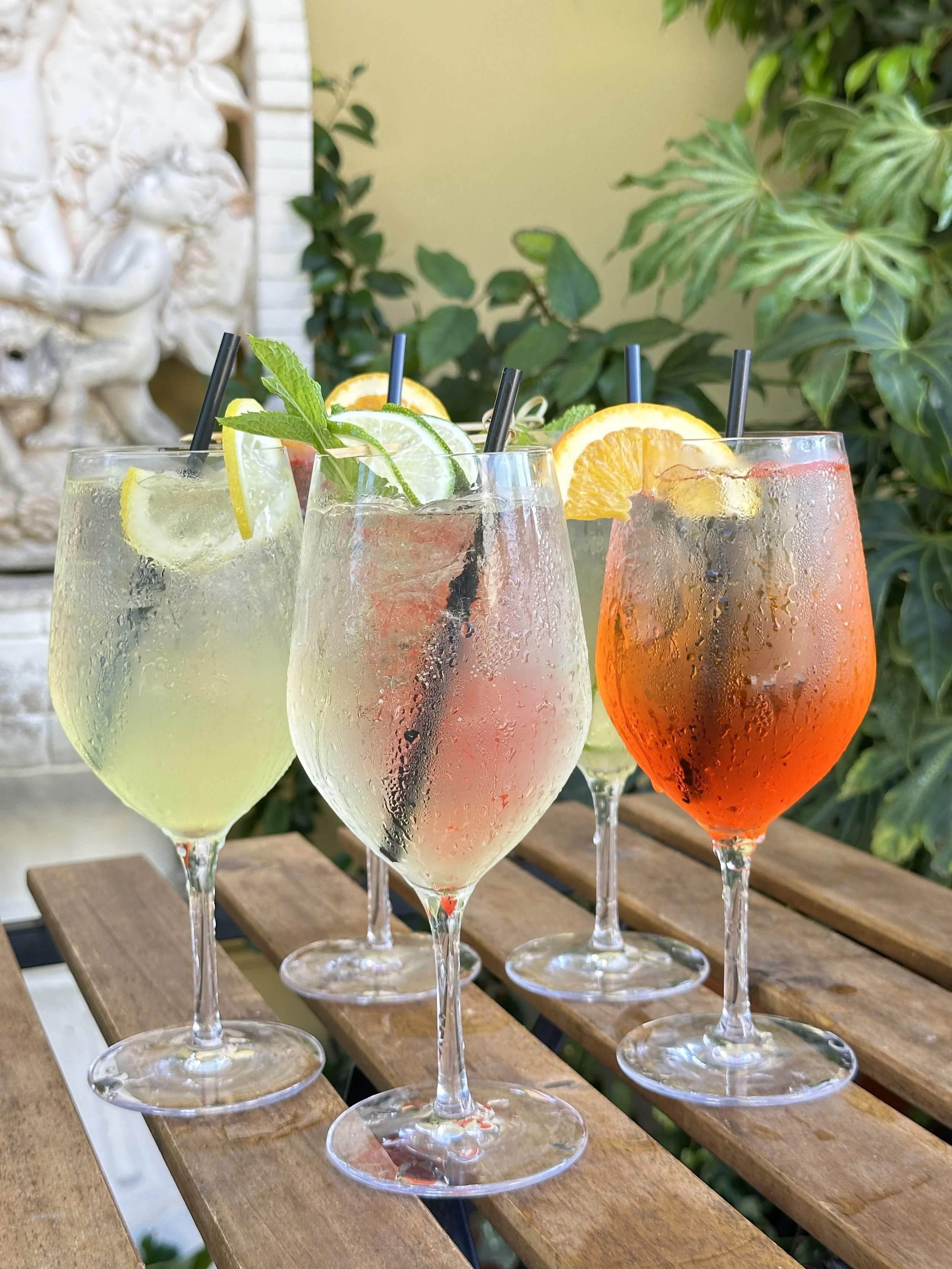 Cocktails Divina Menu