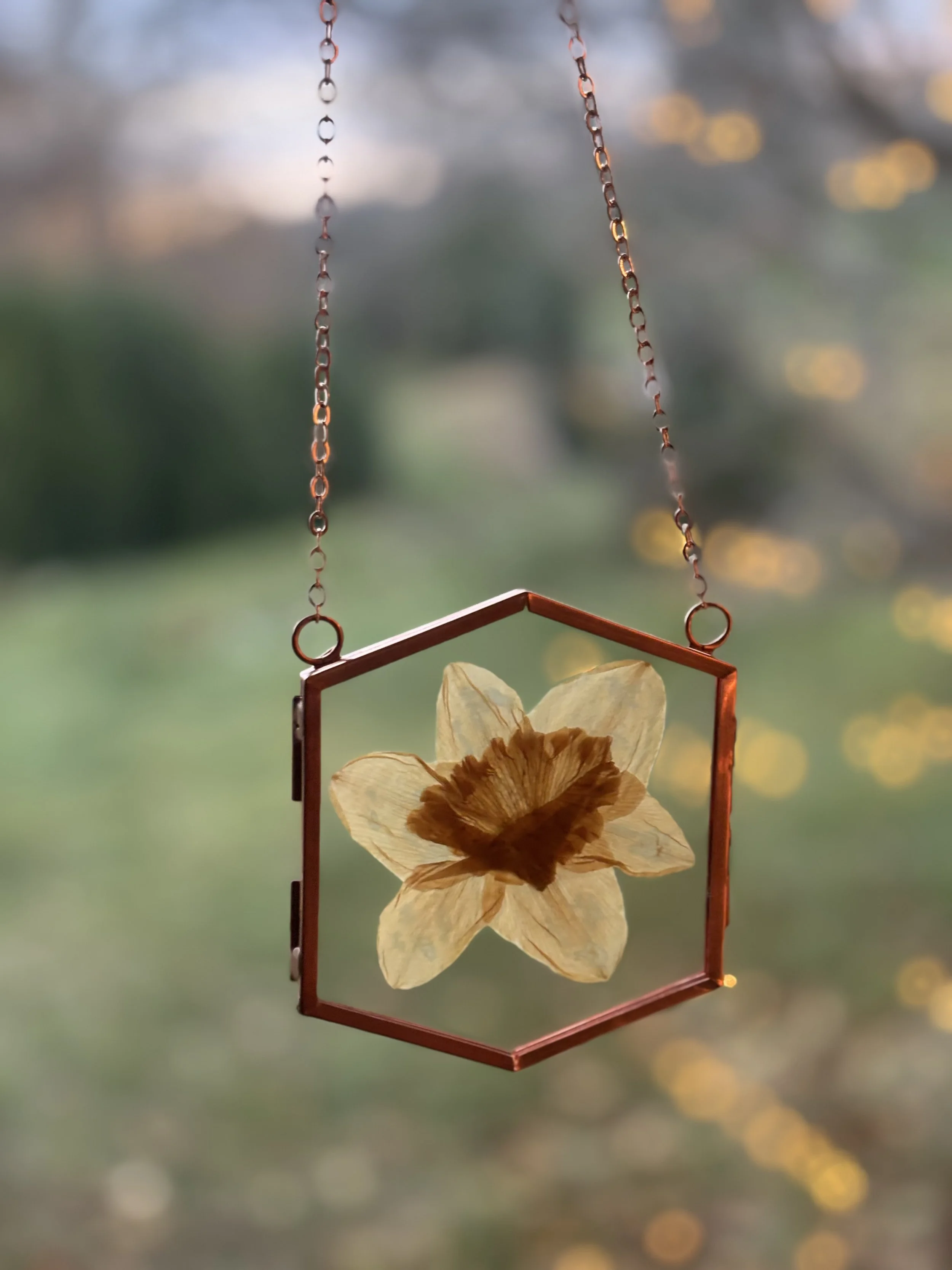 Birth flower ornament.jpg