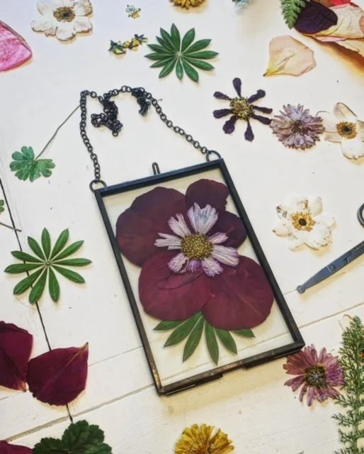 Dried flower ornament.JPG