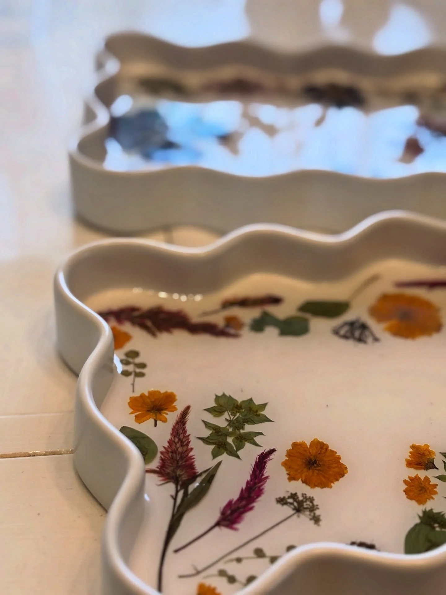 It&rsquo;s officially Holiday Market season! We know we know, Nov 1 is a little early to roll out the holiday spirit &amp; starting listening to Christmas songs&hellip; but would you judge us if we did?! :) 

We&rsquo;ll be bringing the Moondance Mag