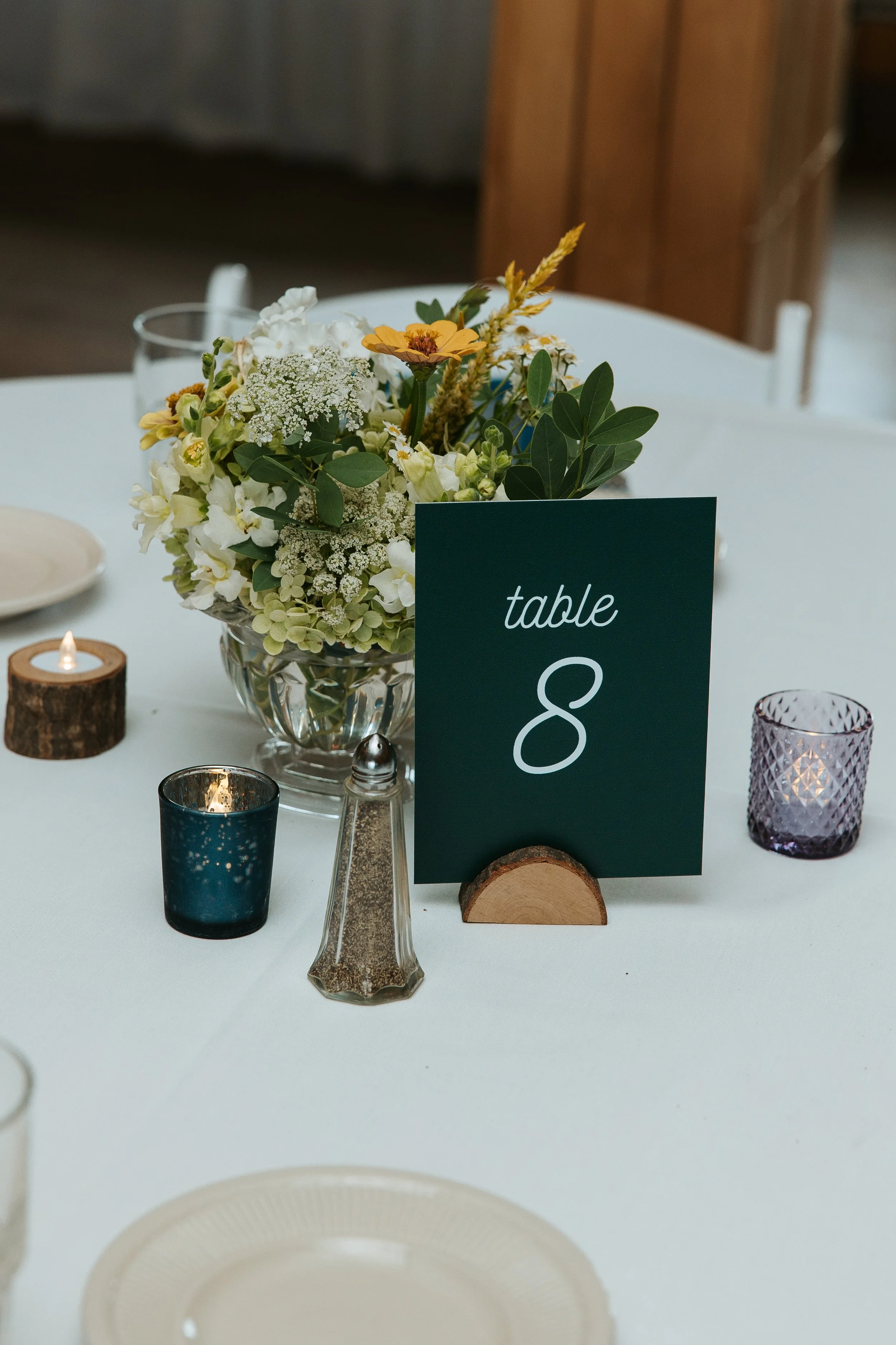 B&E centerpiece w table number.jpg
