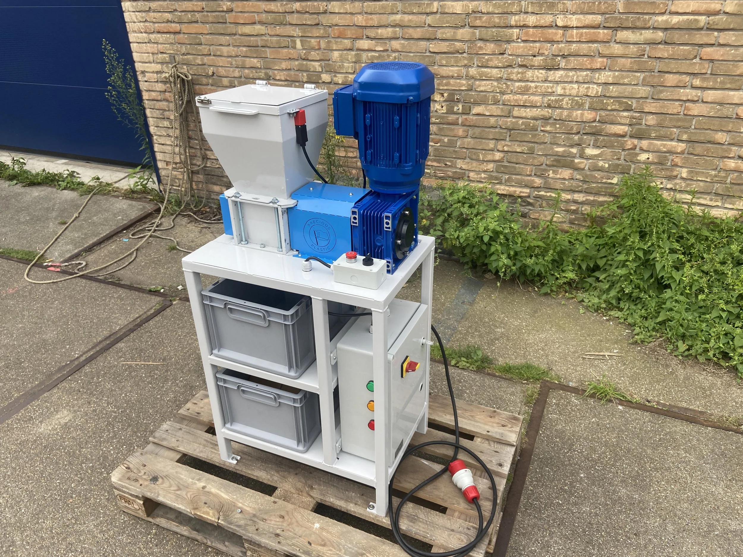 Machine production per commission