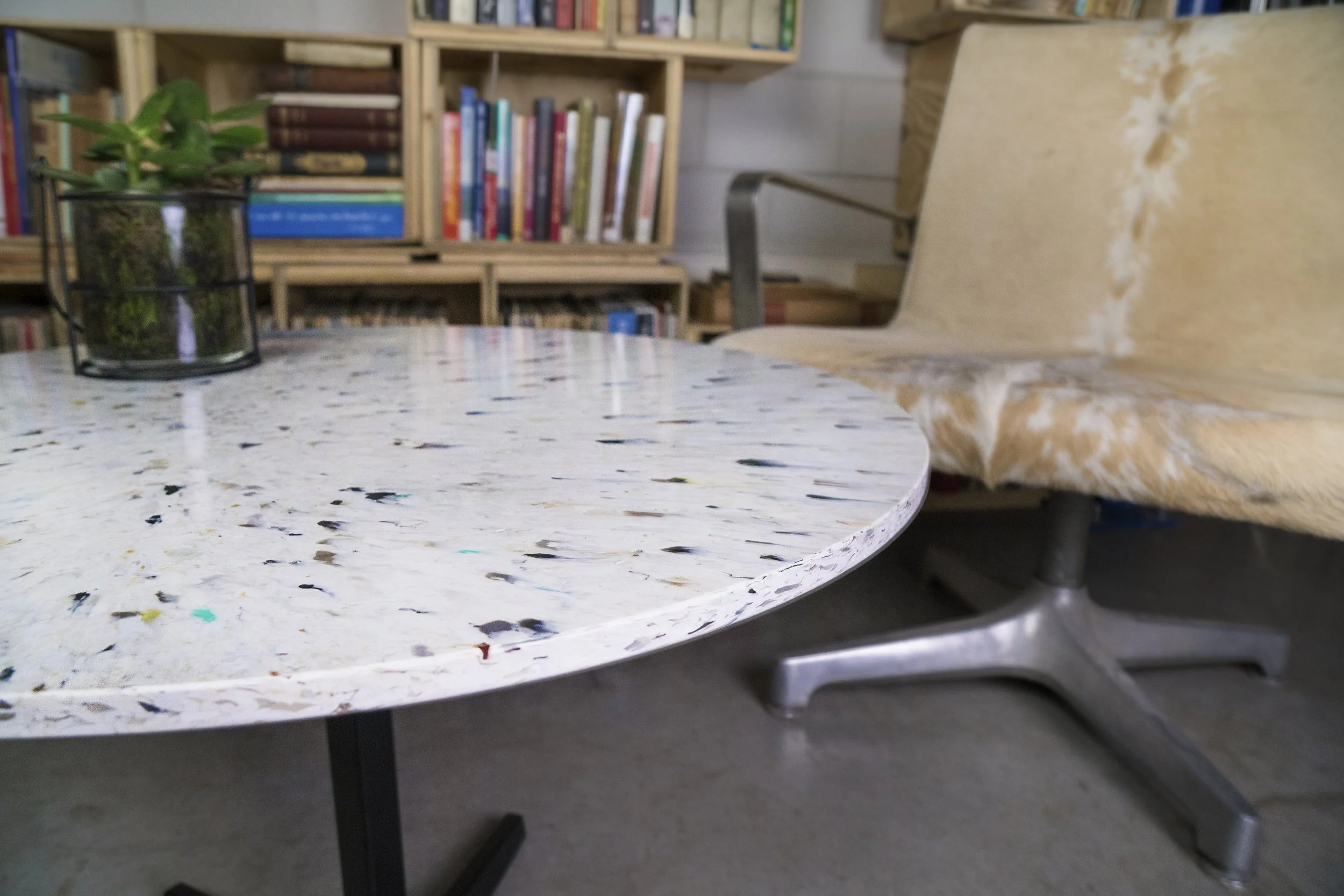 Smelt - Coffee table