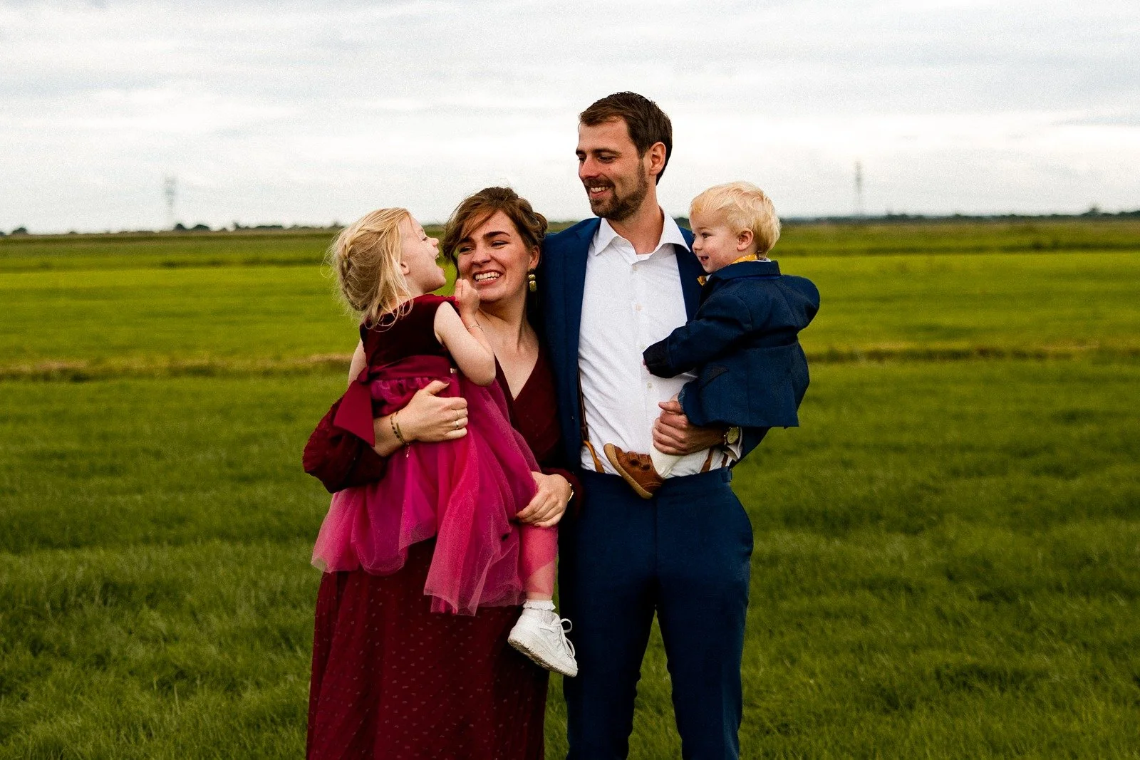 Naast het zien van de wereld, weten we maar al te goed dat we thuis de wereld hebben met onze kinderen. 
Credits: Mijn nichtje Desi 