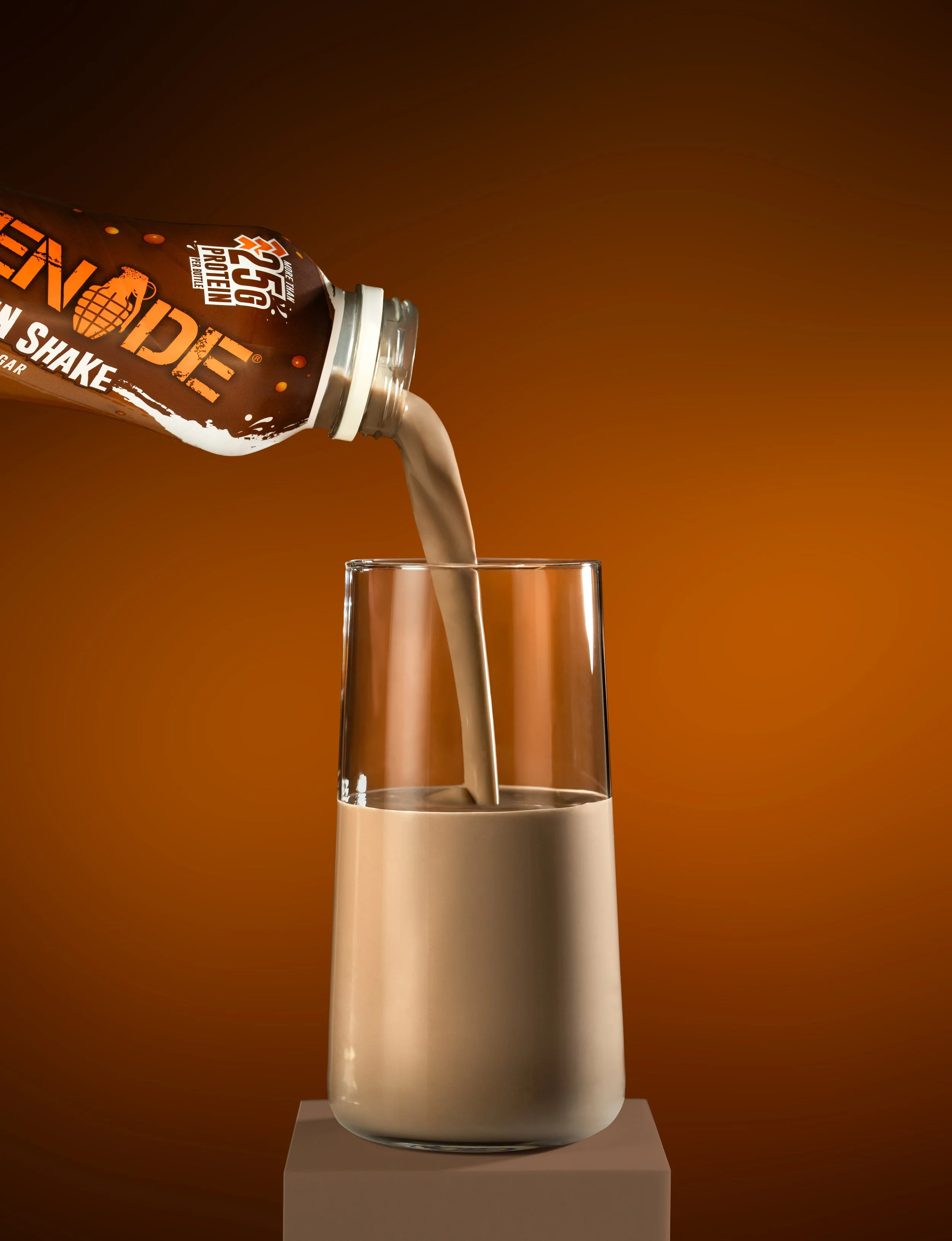 FB_Bottle pour [V2].jpg