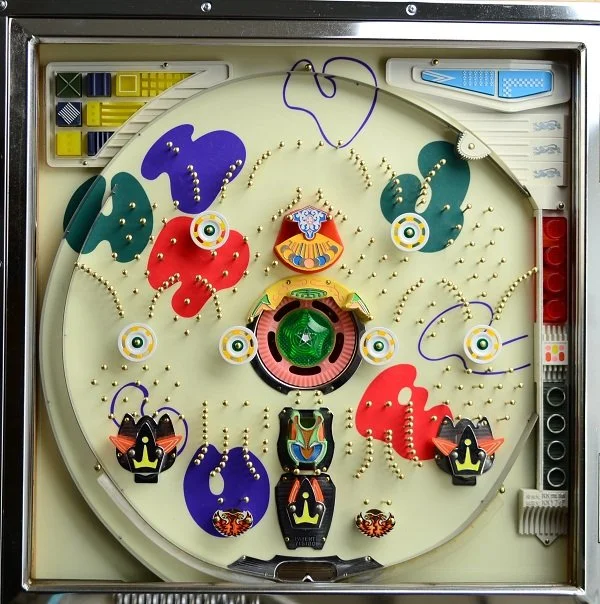 Background: 1973 Nishijin 48S-C (Amoeba)