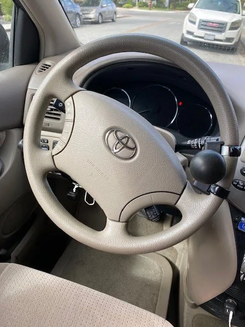 van steering wheel.jpg