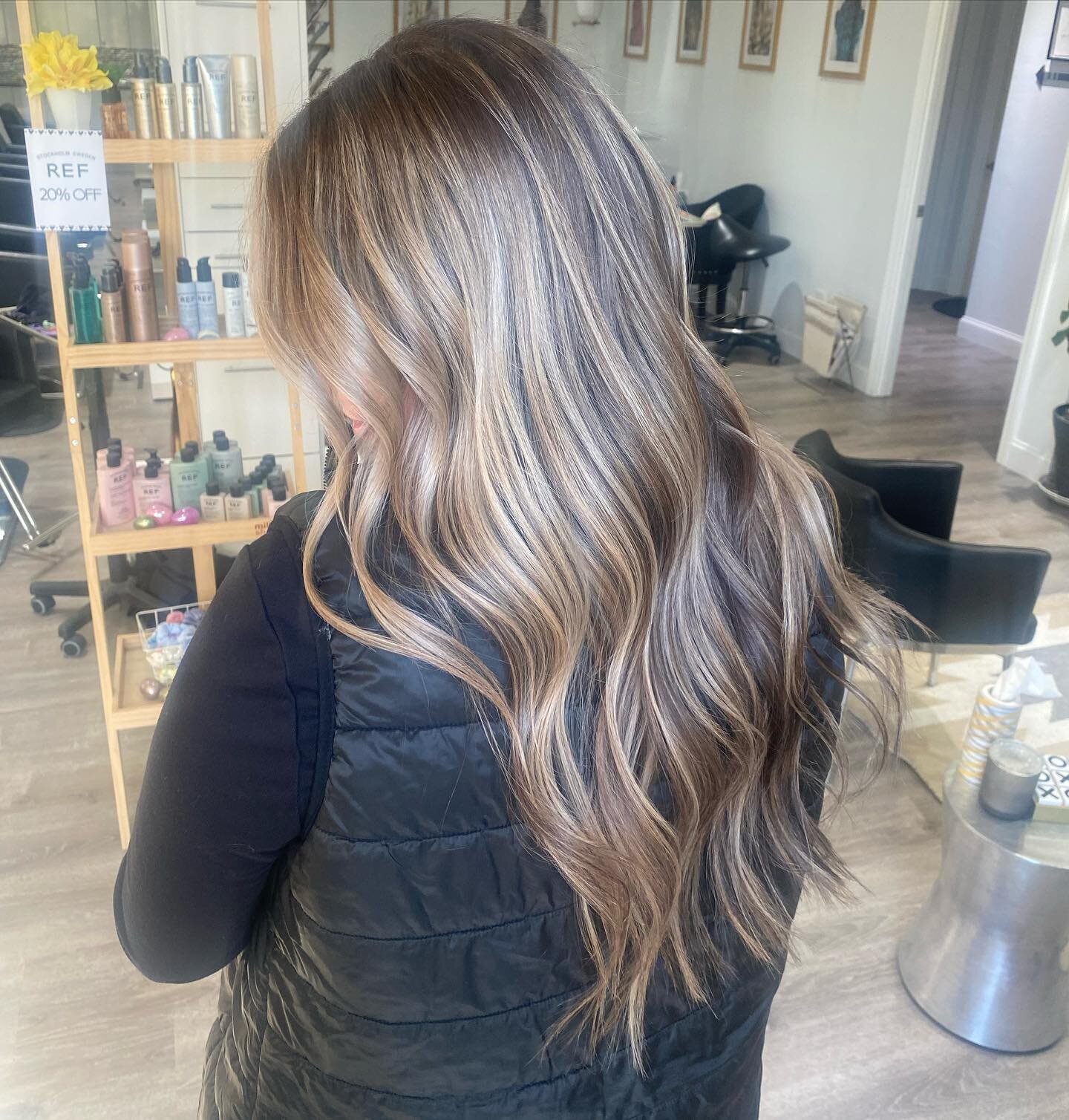 Happy Easter! 🐰🐣🌷

Hair by @hairbycourtney.klocek