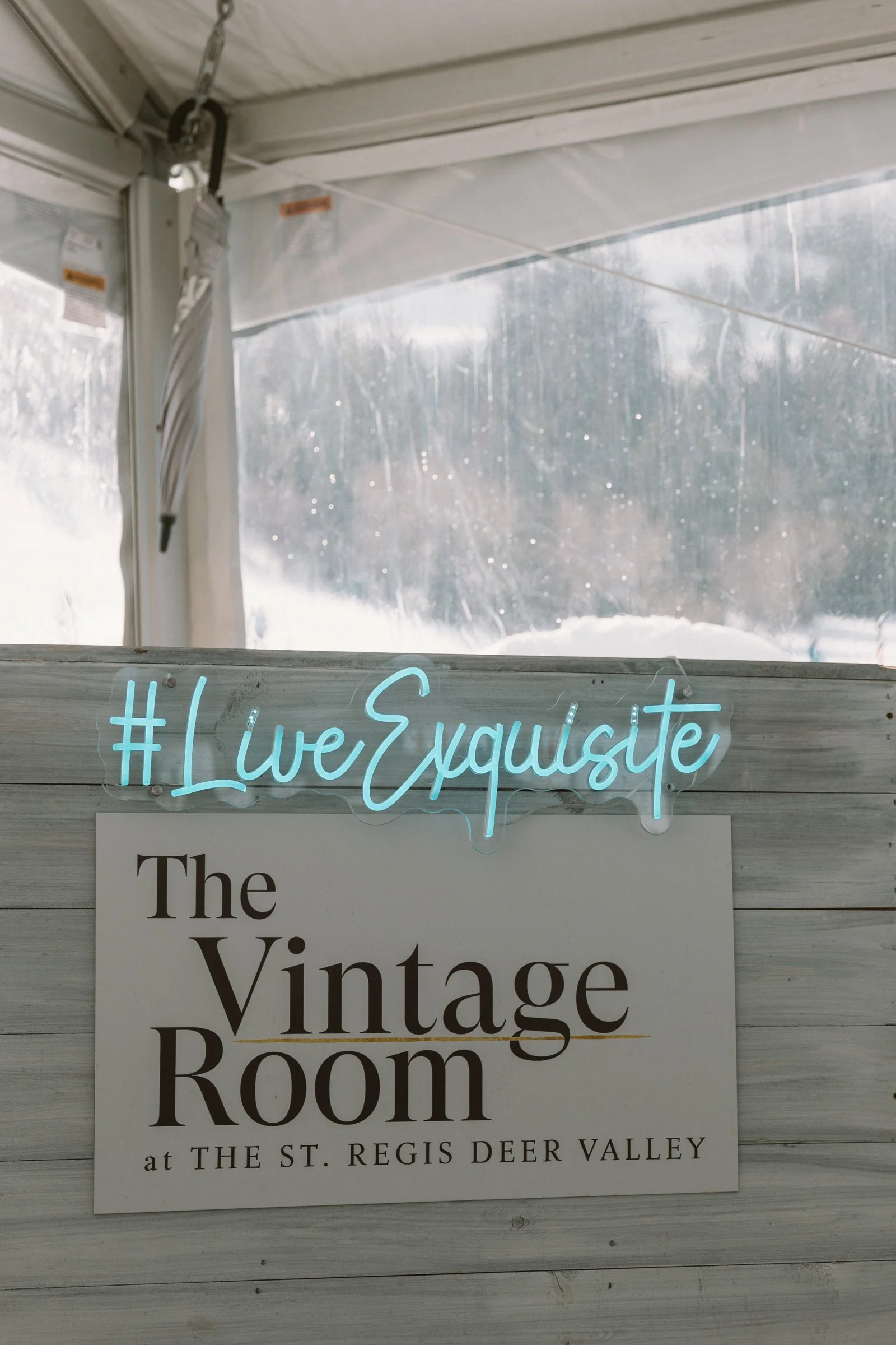 Great Description About Vintage Room Deer Valley