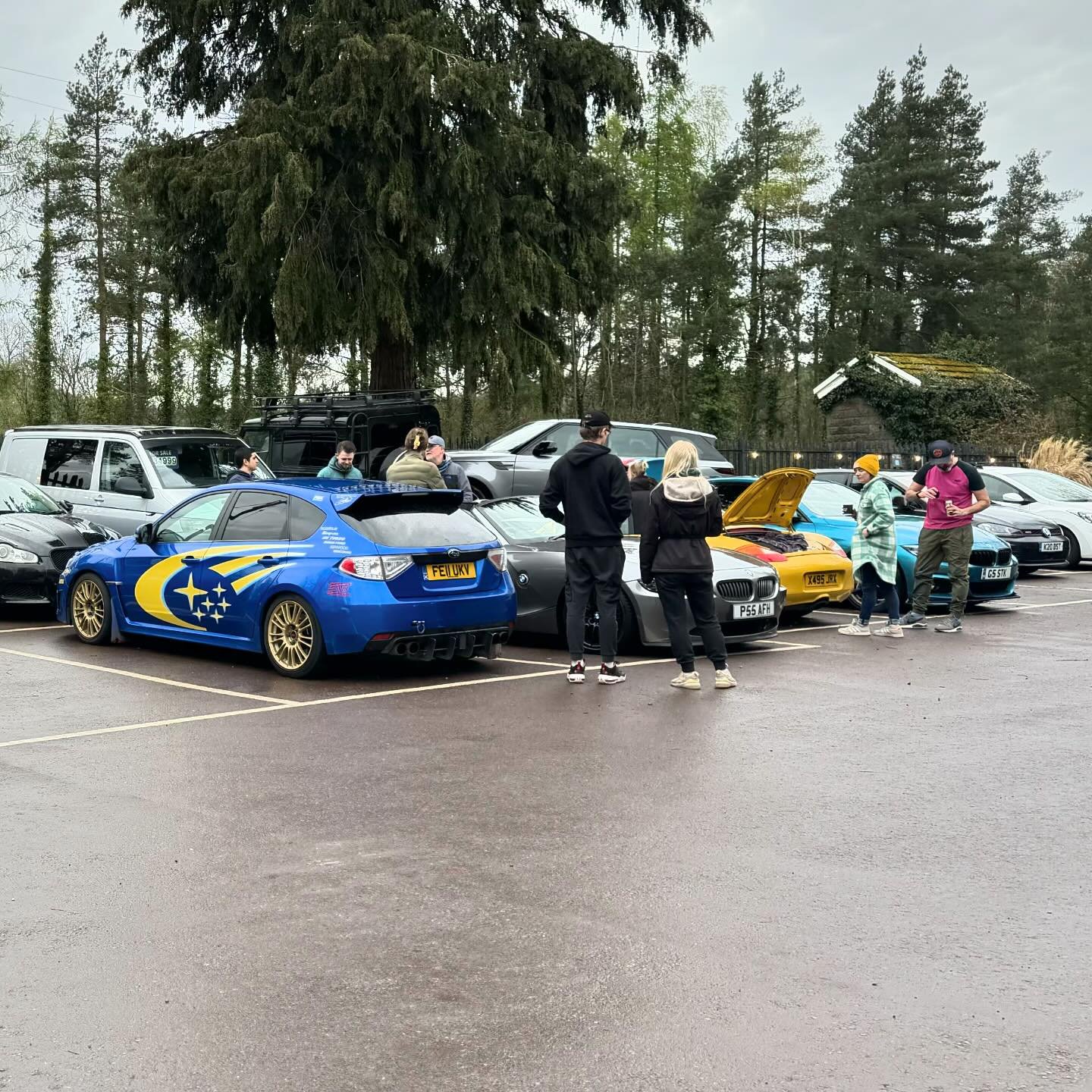 Shots from the Dragon Run last weekend in Wales. Weather held out until the last hour luckily. Great bunch of peeps and a proper mix of different cars. Impreza WRX, Boxter S, CRZ, 440i, Z4, Golf GTI, and an R8. A big thank you to BaffleHaus for hosti