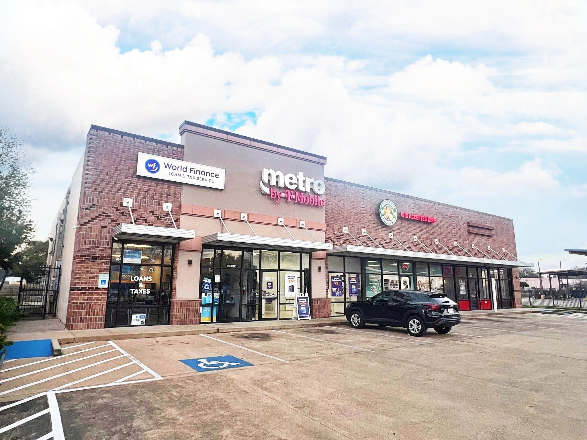 7003 Harrisburg Blvd - Shops at 7003 Harrisburg