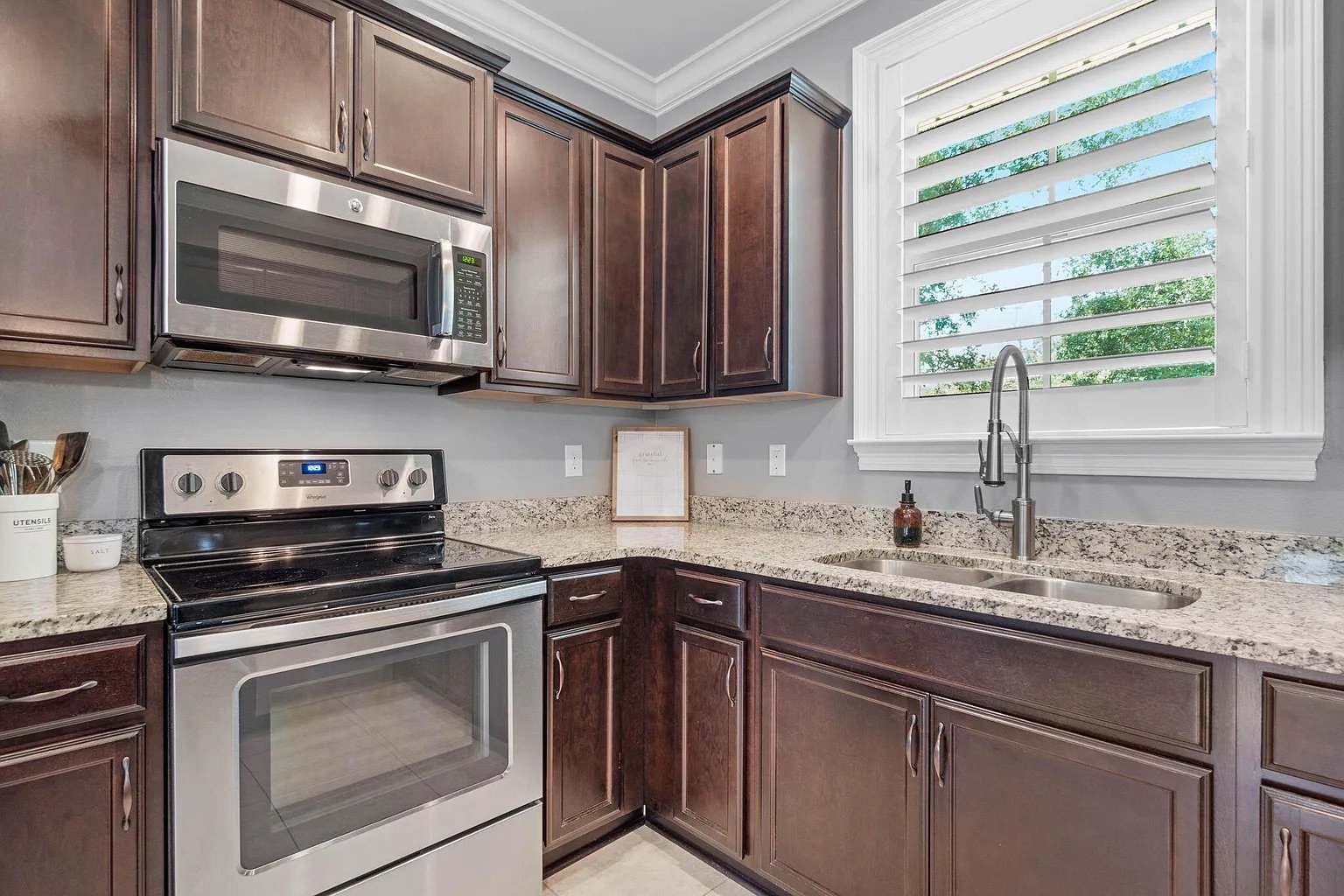 Kitchen2.jpeg