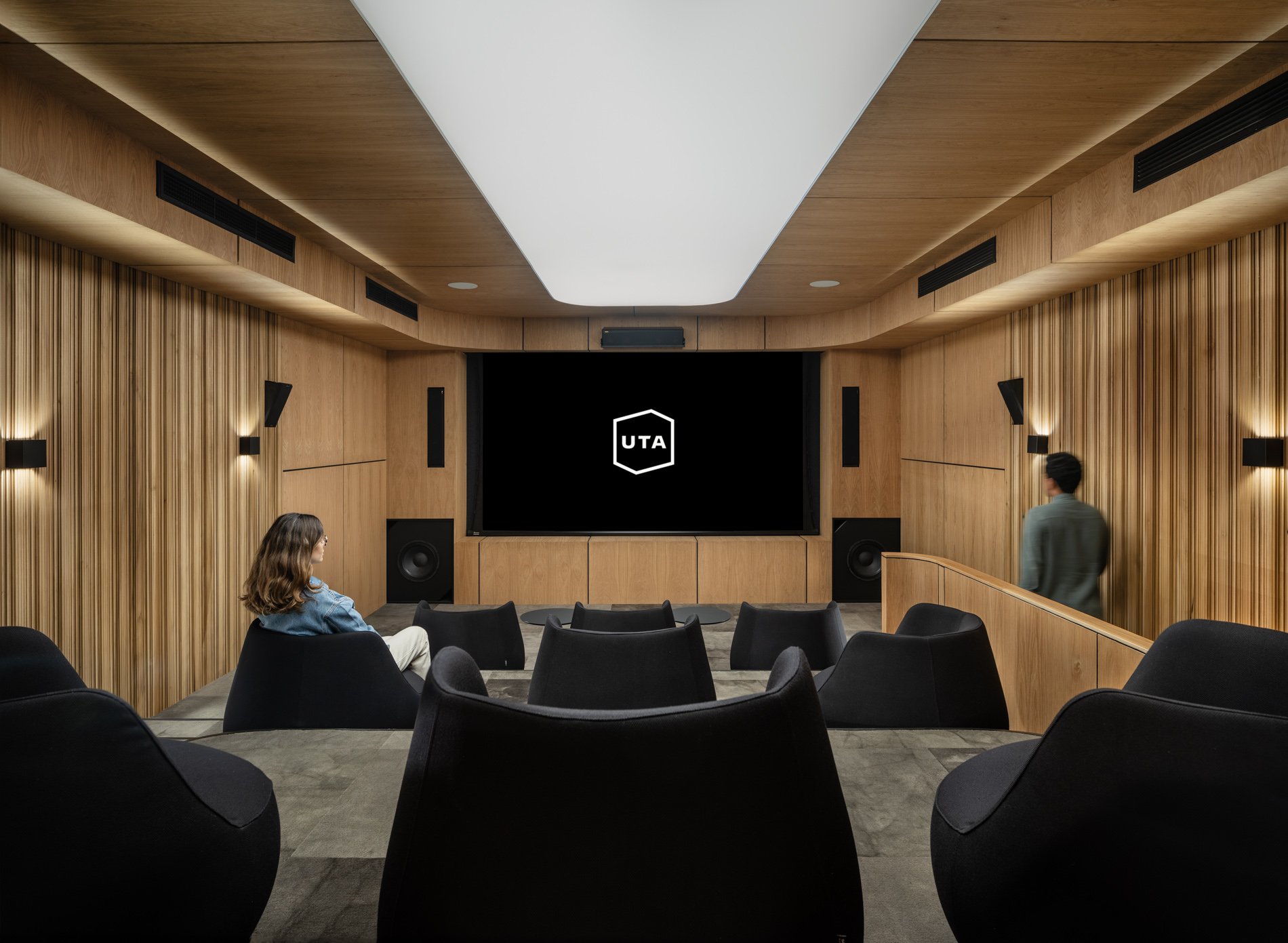 UTA Office Interiors - RIOS