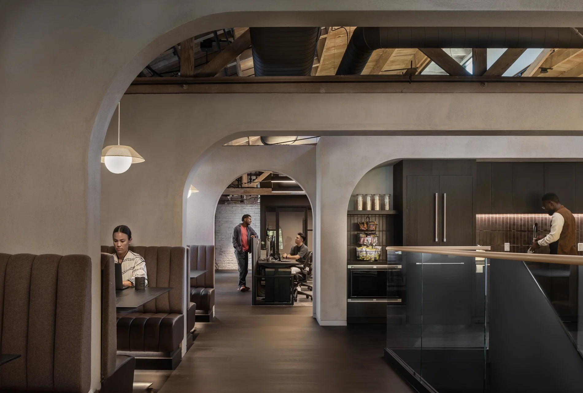 UTA Office Interiors - RIOS