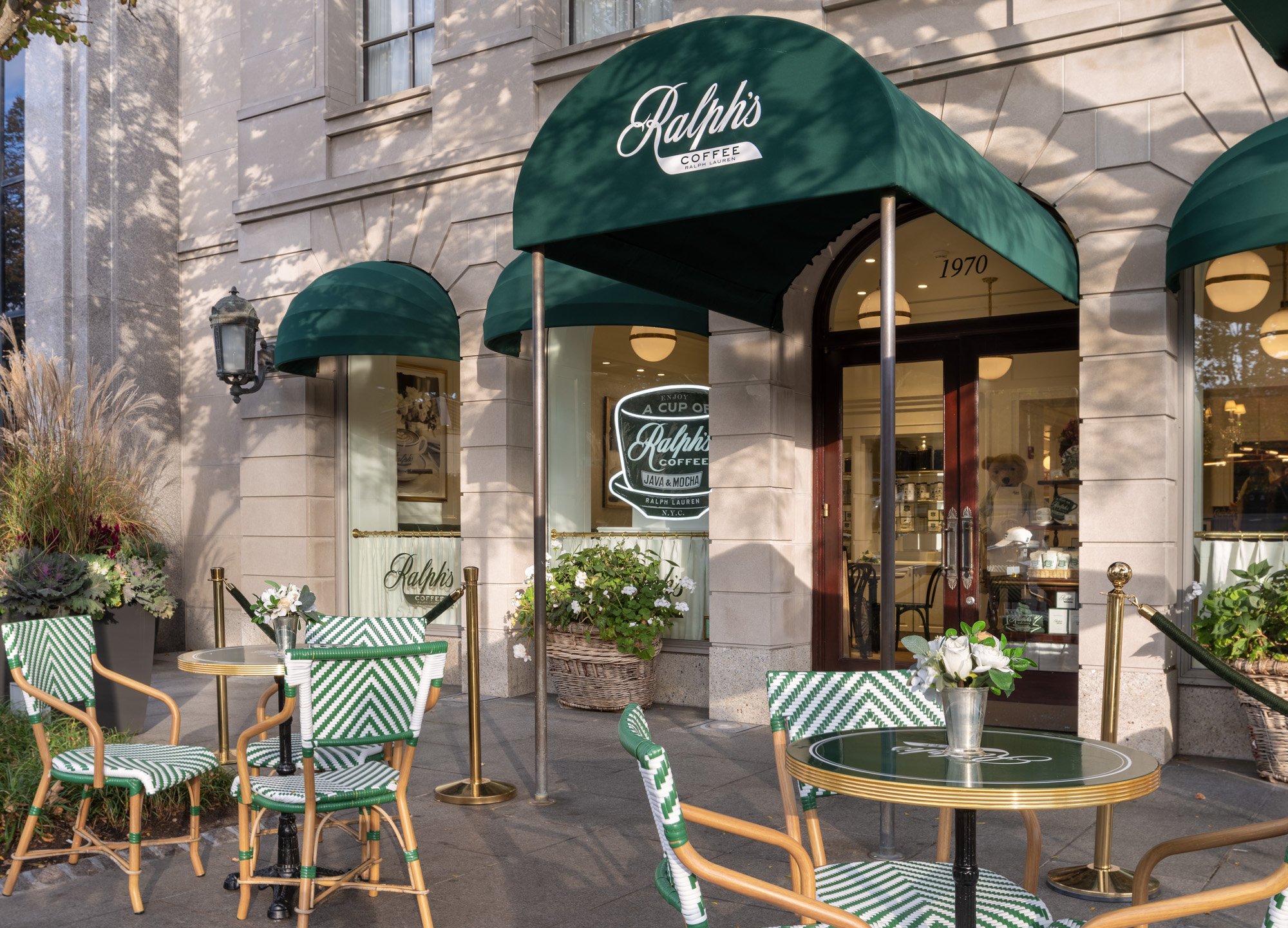 Coffee bar and café activations at Americana Manhasset, Ralph's Coffee and Champions for Charity event, luxury retail lifestyle photography — Pavel Bendov Photography