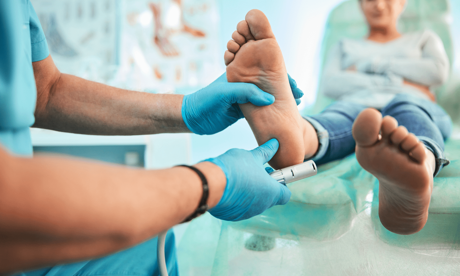 How Do Podiatrists And Vascular Specialists Work Hand-In-Hand Together?
