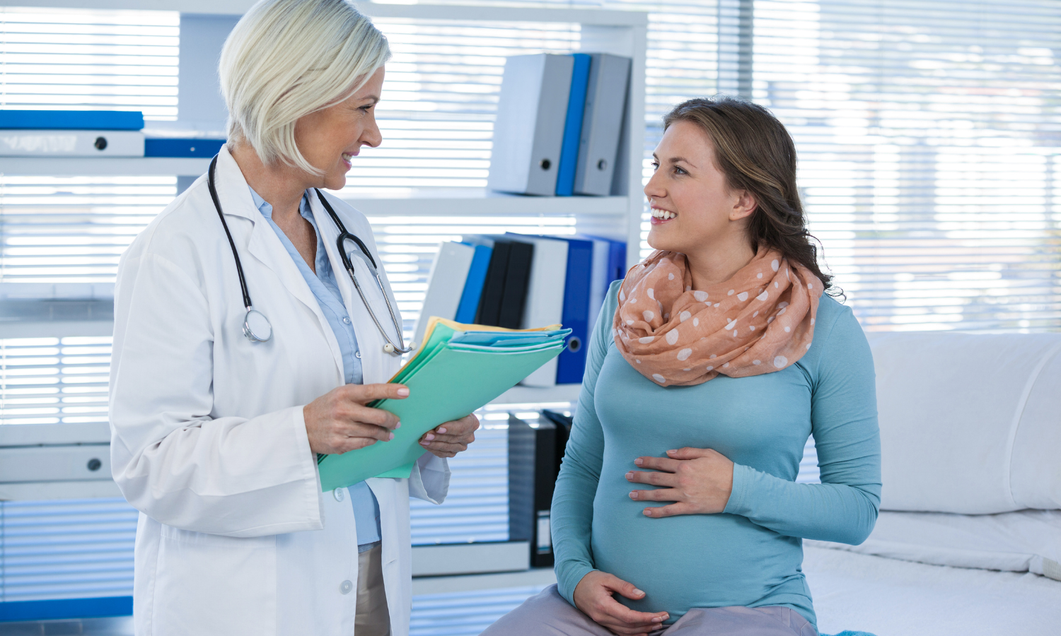 Pregnant woman, doctor, UFE.