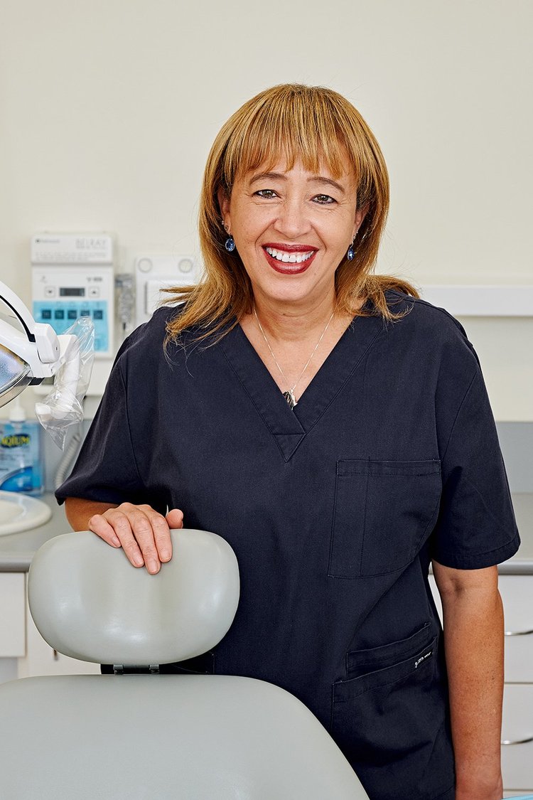 michelle-callaghan-bg-periodontics-and-implant-dentistry