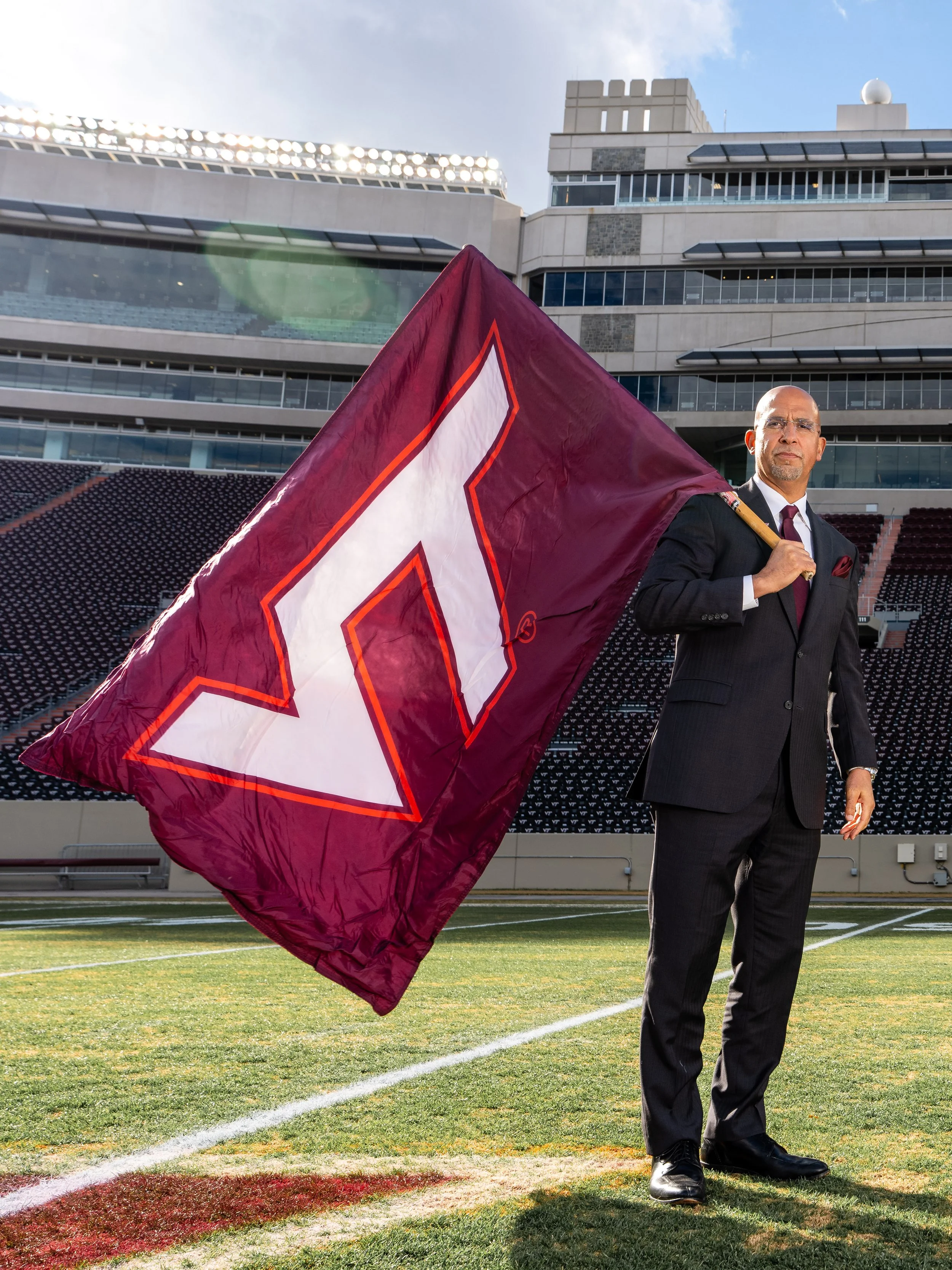 Franklin_J_25FB_POSED_LANE_RH_08272 copy.jpg