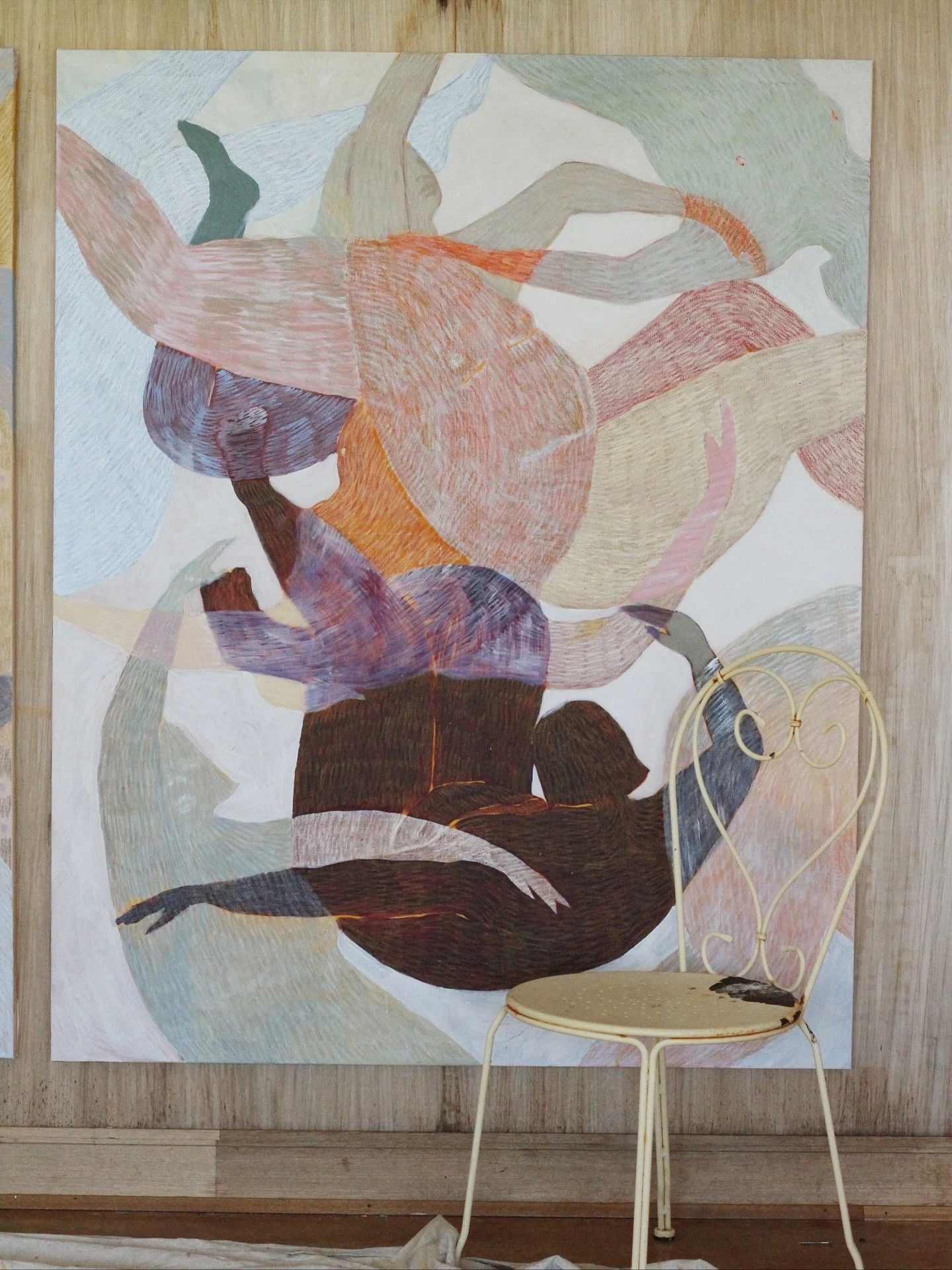 Life in and out of the studio lately 🩵 The first is a sneak of one piece that will be in the next limited edition release &hellip;also Re: the 4th film of Lyra swinging from a tree - I assure you she&rsquo;s alive and having fun. 🤘🏽

#contemporary