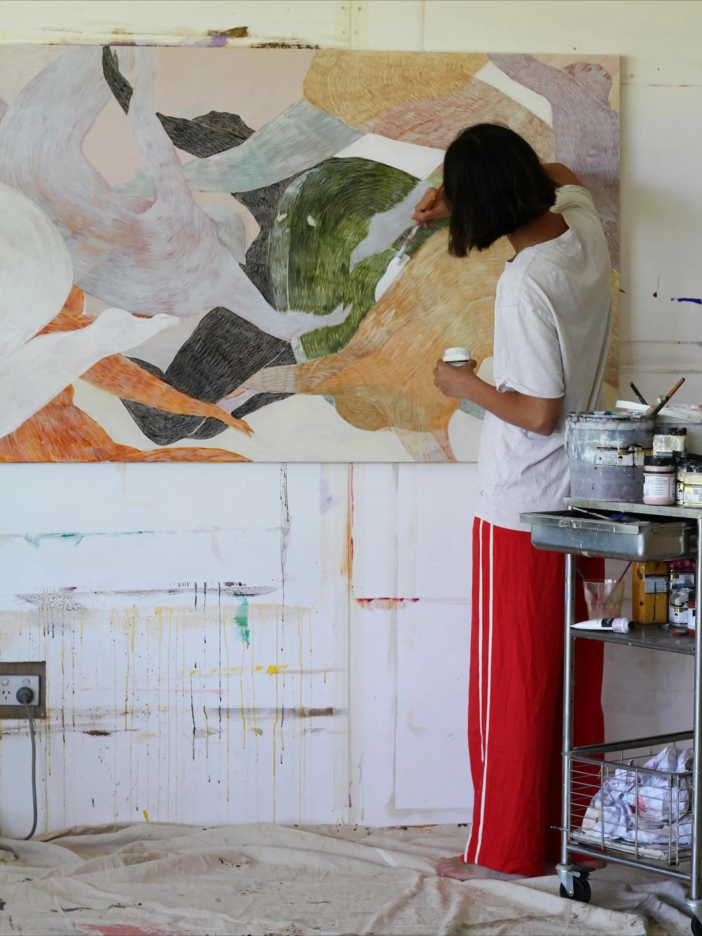 Sneaky peaky of this weeky&rsquo;s tumble time 🕊️

#contemporaryart #abstractart #interiordesign #figurativeart