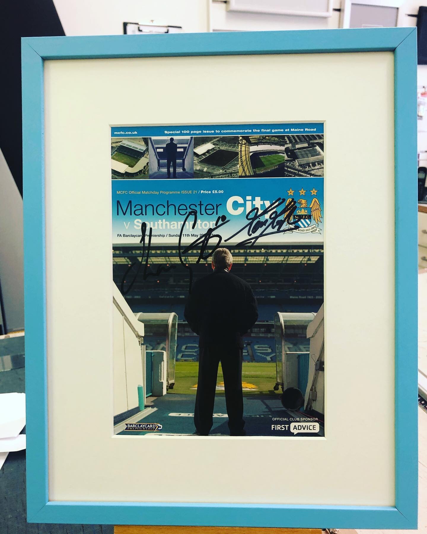 A little reminder of a great day at Framex 22. 
Appropriately framed with SW01 &amp; 1525SB
@centrado_trading #framingservices #artwork #footballart