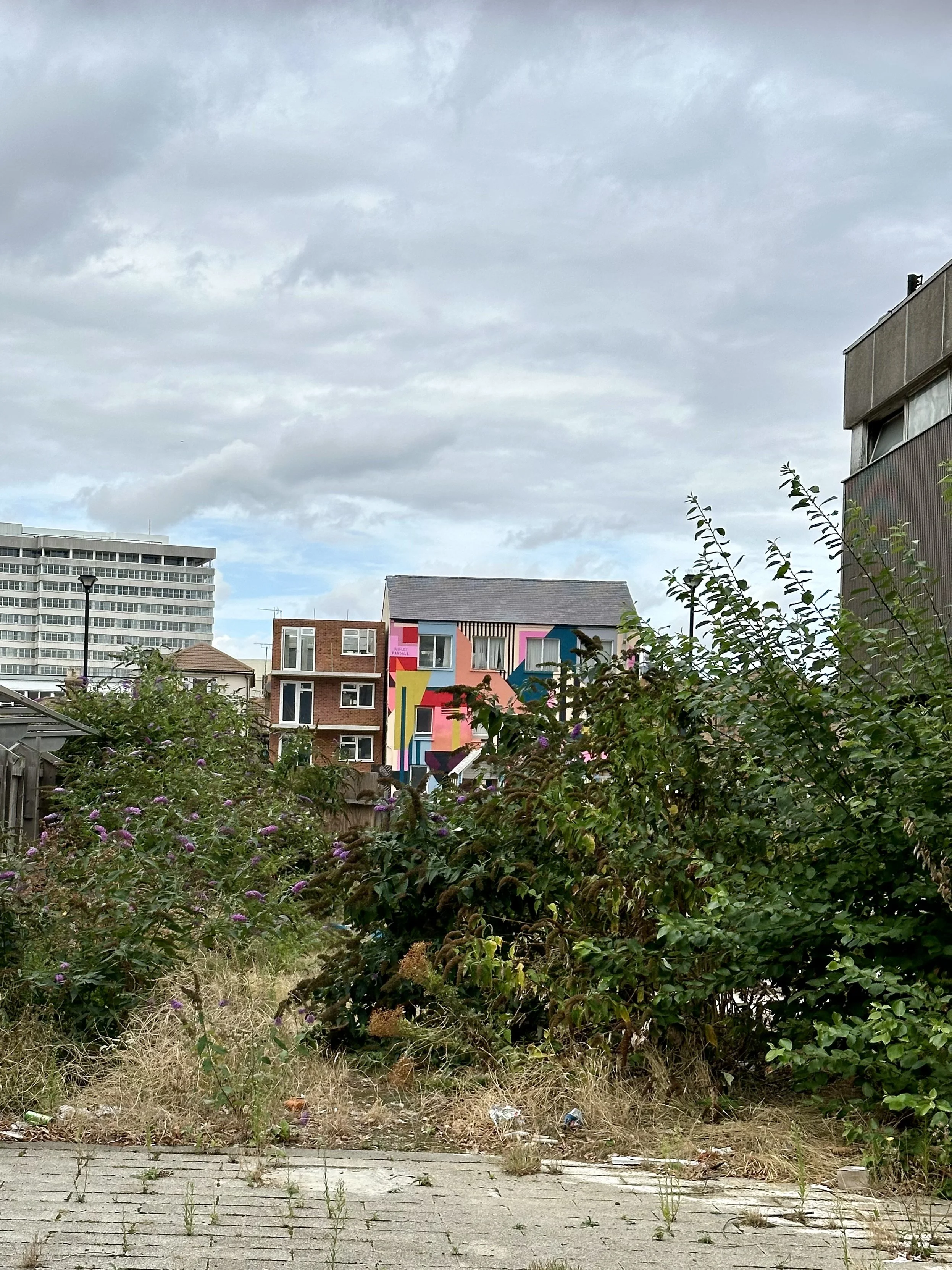 Finished geometric public art installation by headlining artist Ansley Randall at Southend City Jam in Essex, England.