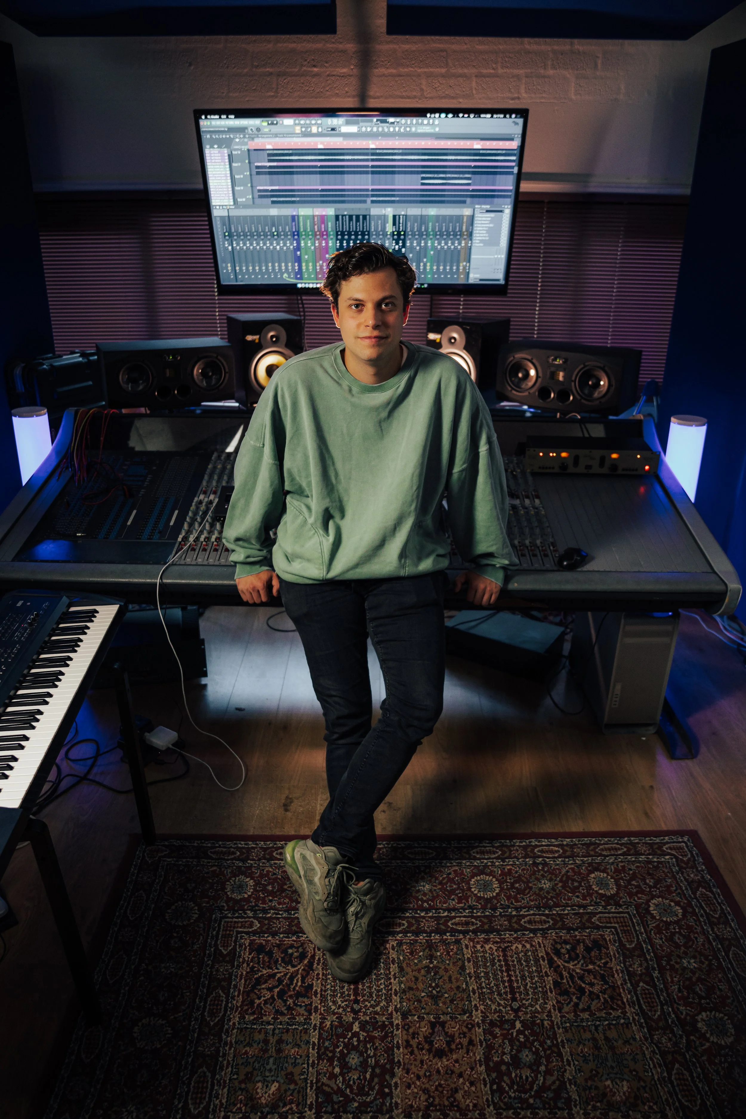 Attila Bleschen | 3x award winning producer | House, Techno