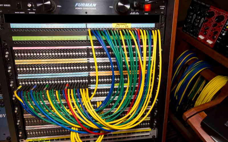 Hoe werkt een patchbay?