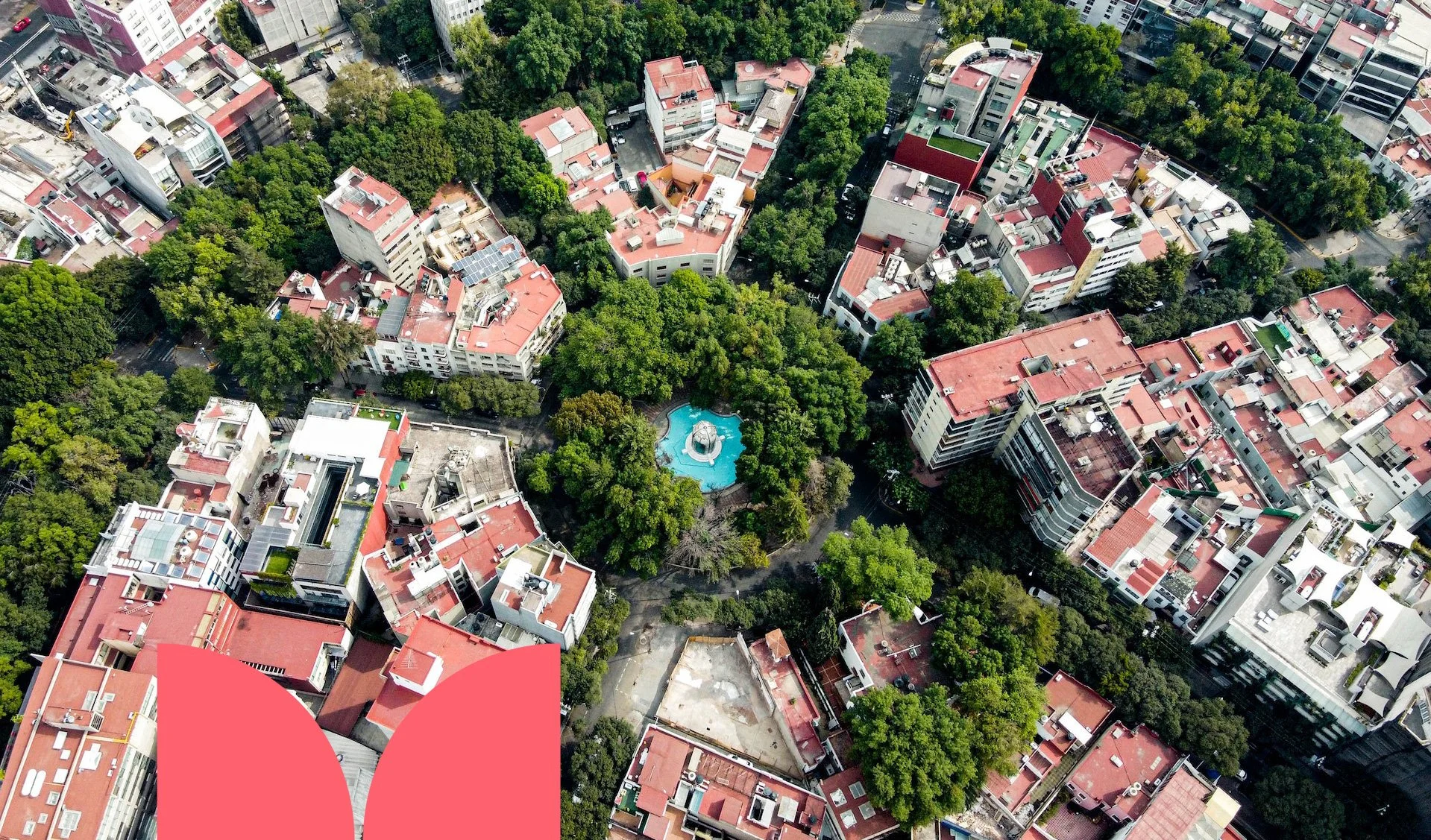 L’urbanisme est à la fois un champ disciplinaire et un champ professionnel recouvrant l'étude du phénomène urbain, l'action d'urbanisation et l'organisation de la ville et de ses territoires. Les personnes qui exercent ce métier sont des urbanistes.