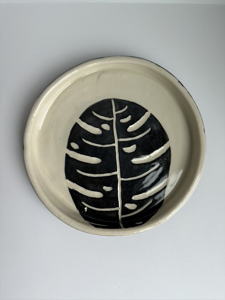 monstera plate