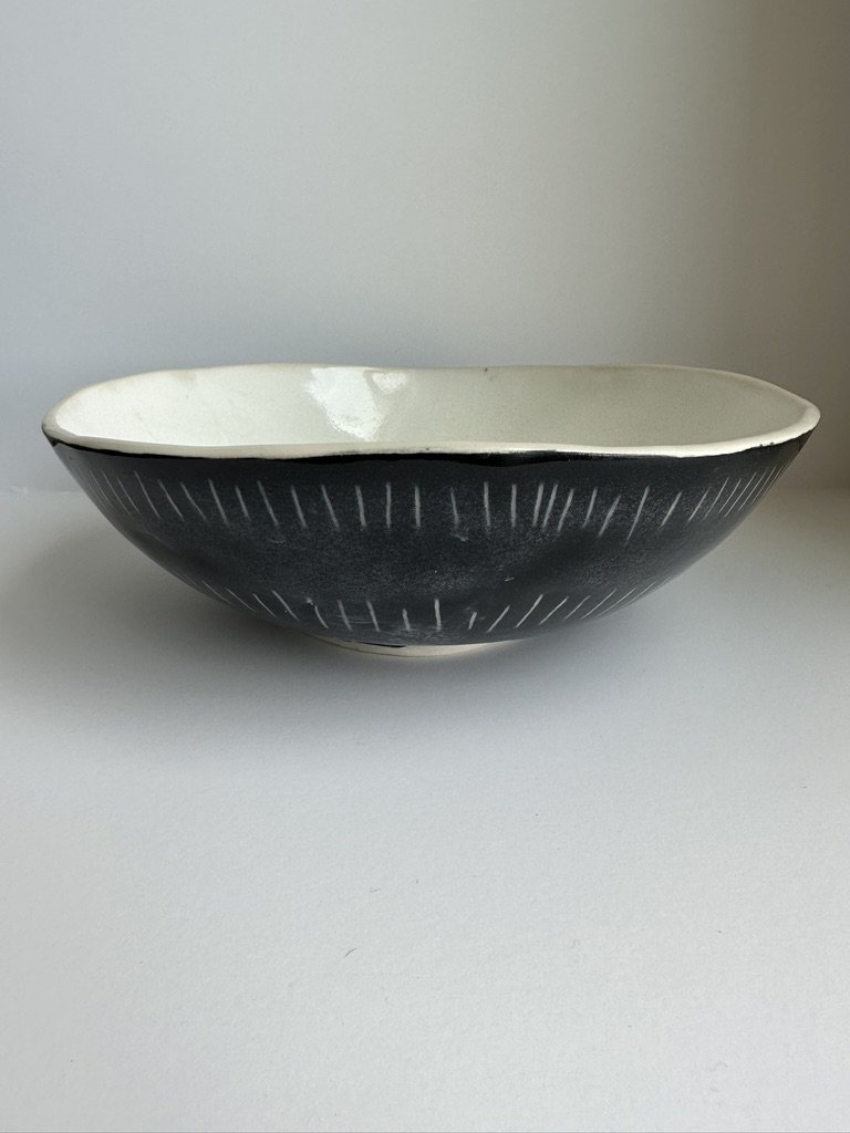 black and white serving bowl