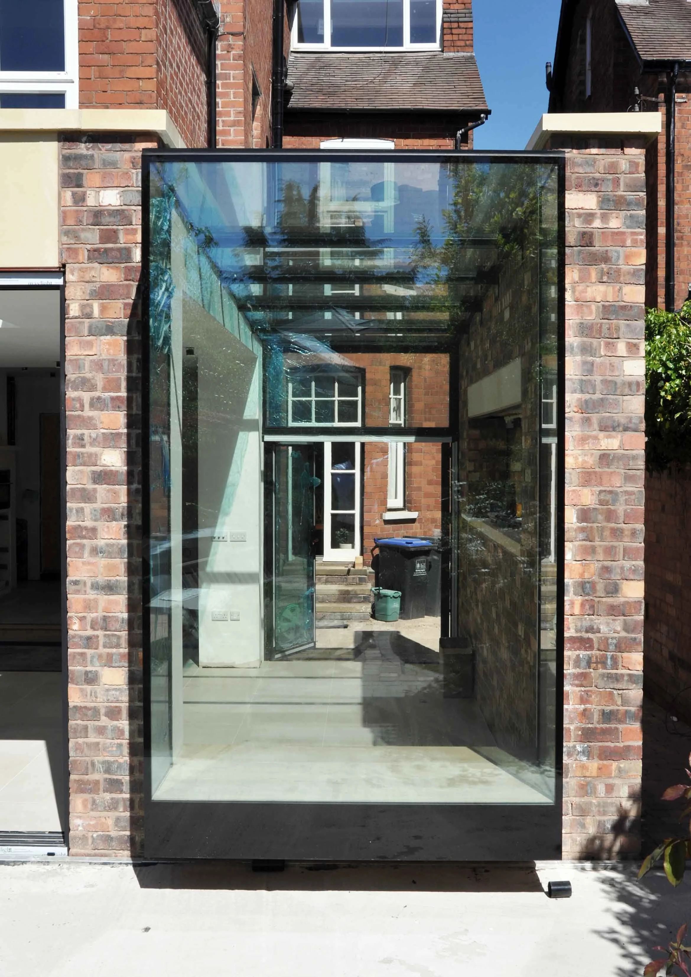 Construction photograph of a modern oriel window with structural glass in Leamington Spa by Unity Architects
