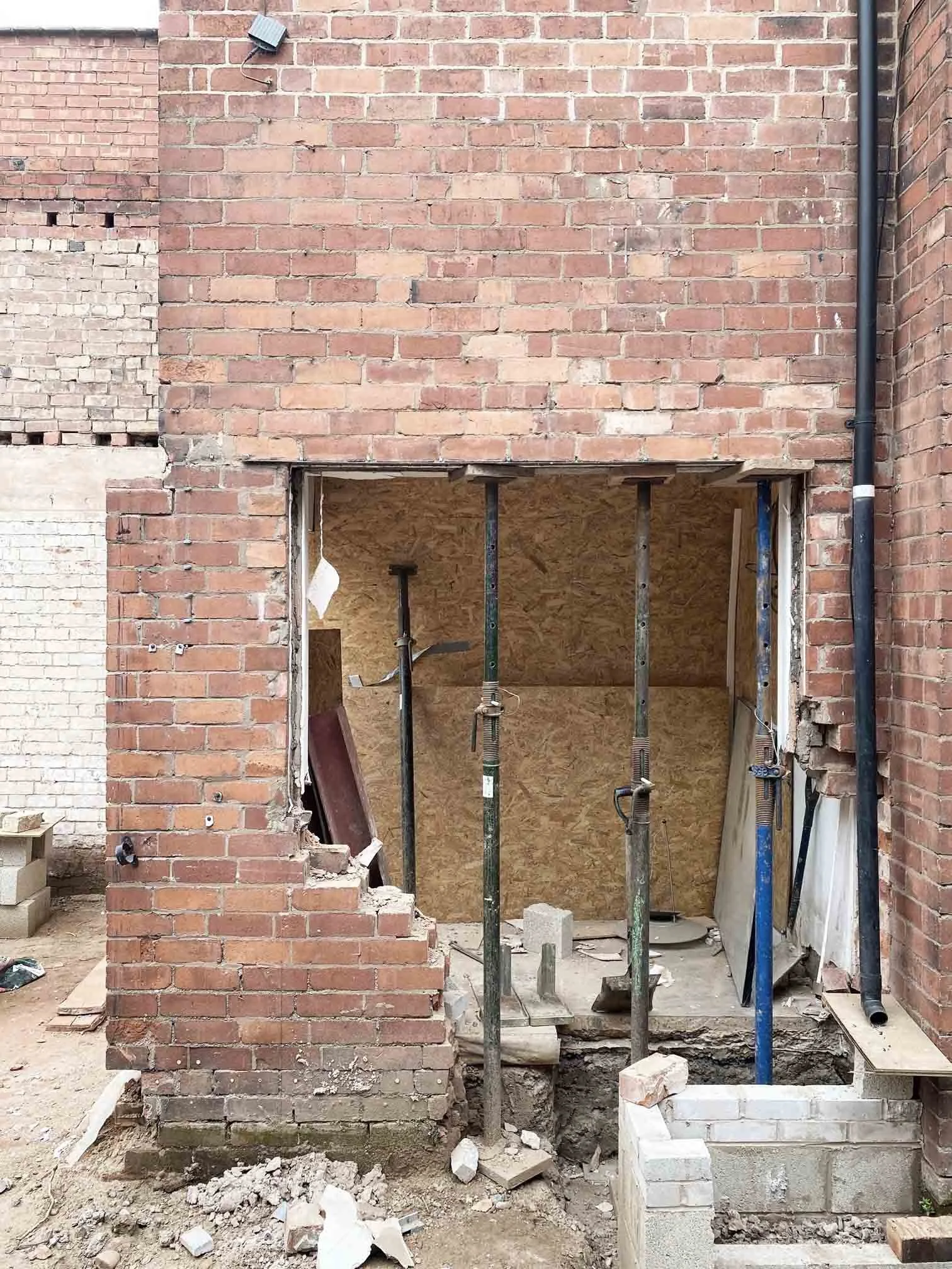 06 Unity Architects York Road Construction Photo 02.jpg