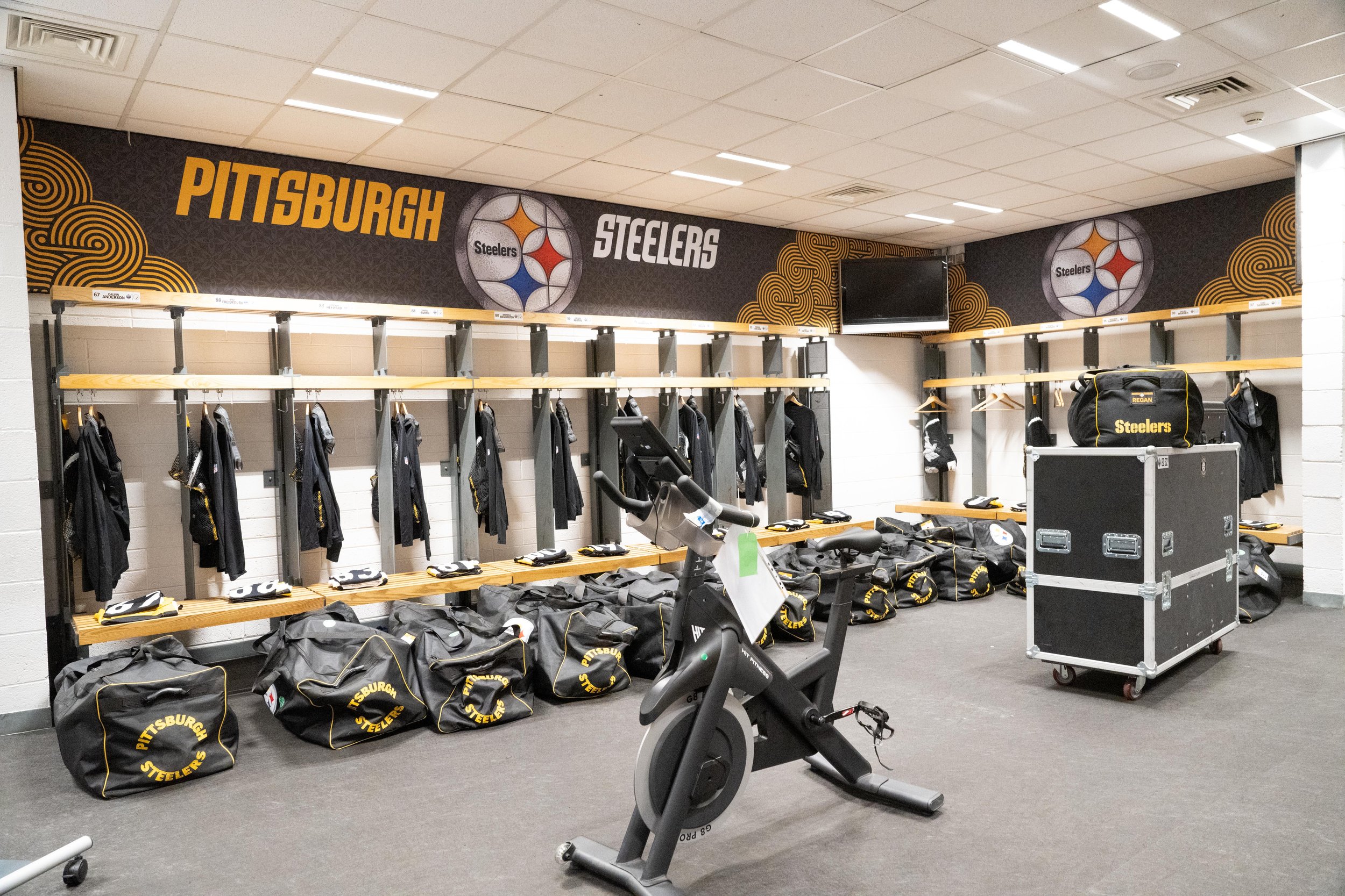 nfl-branding-croke-park-dublin-ireland-ap-by-stephen-s-t-bradley-4096.jpg