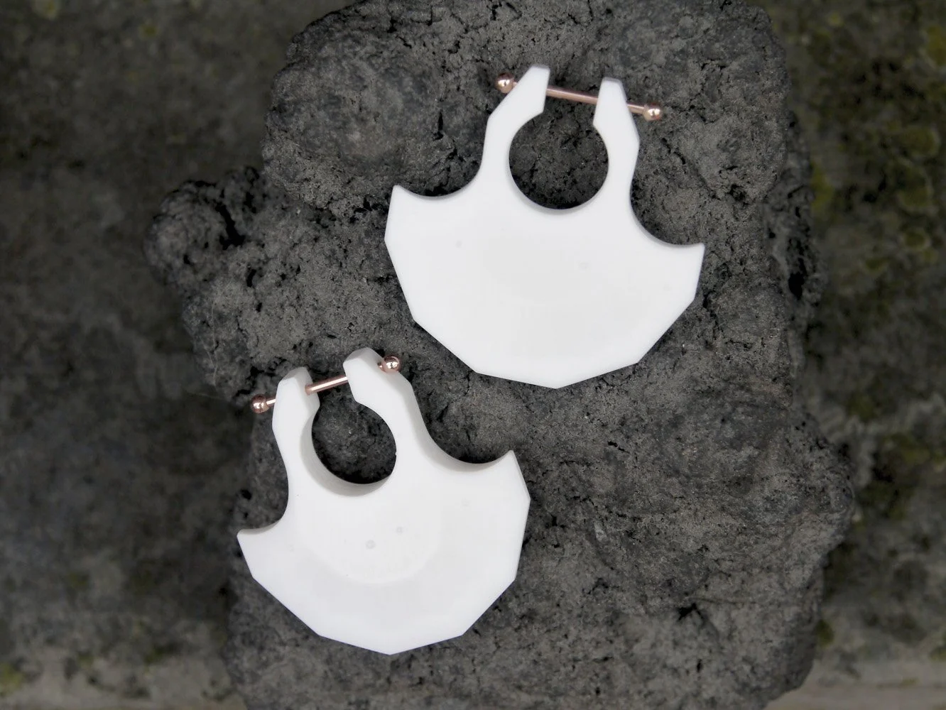BLADE earrings by ISAROS, white faceted form, pair