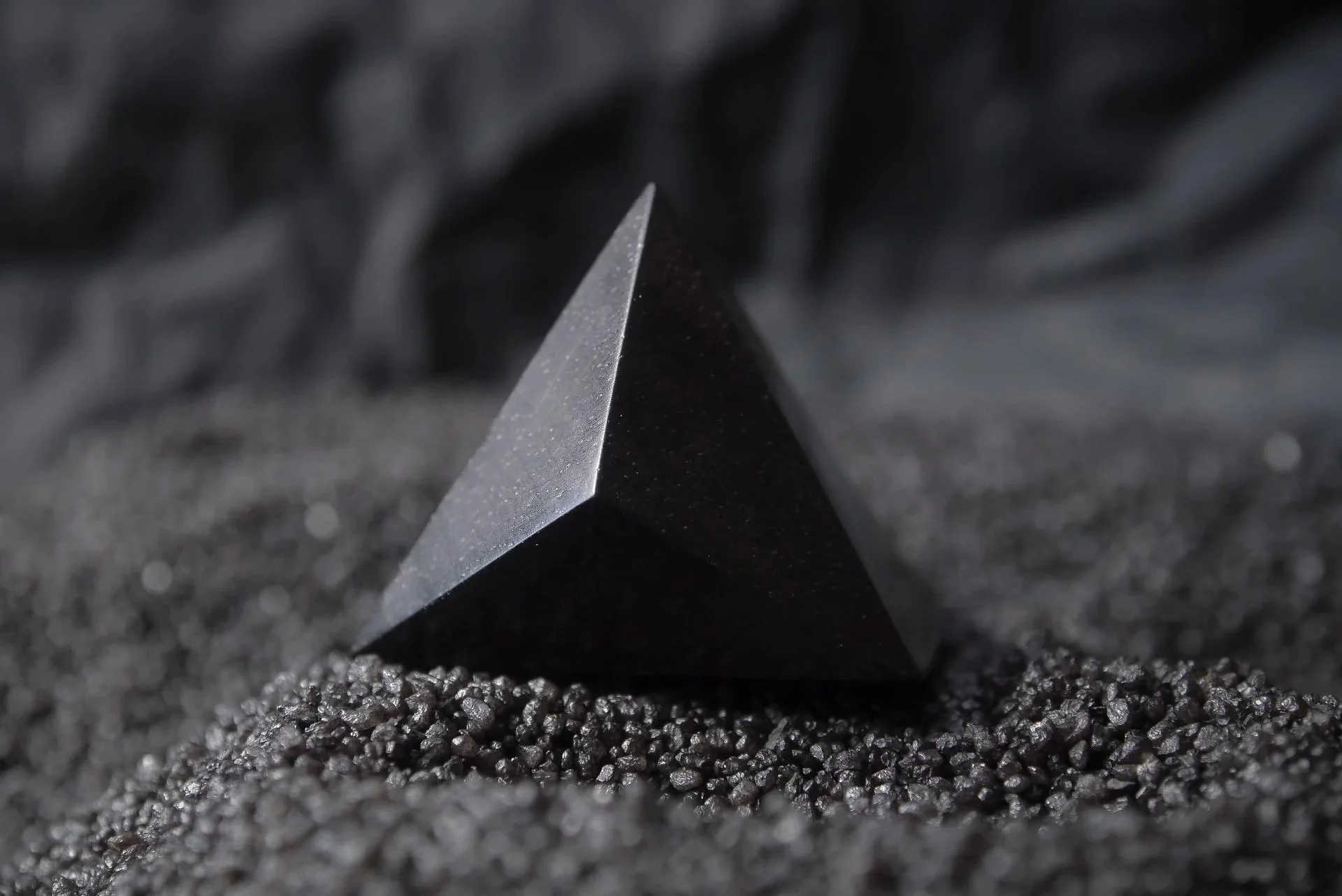 TEMPLE ring by ISAROS, ebony tetrahedron, geometric solid form