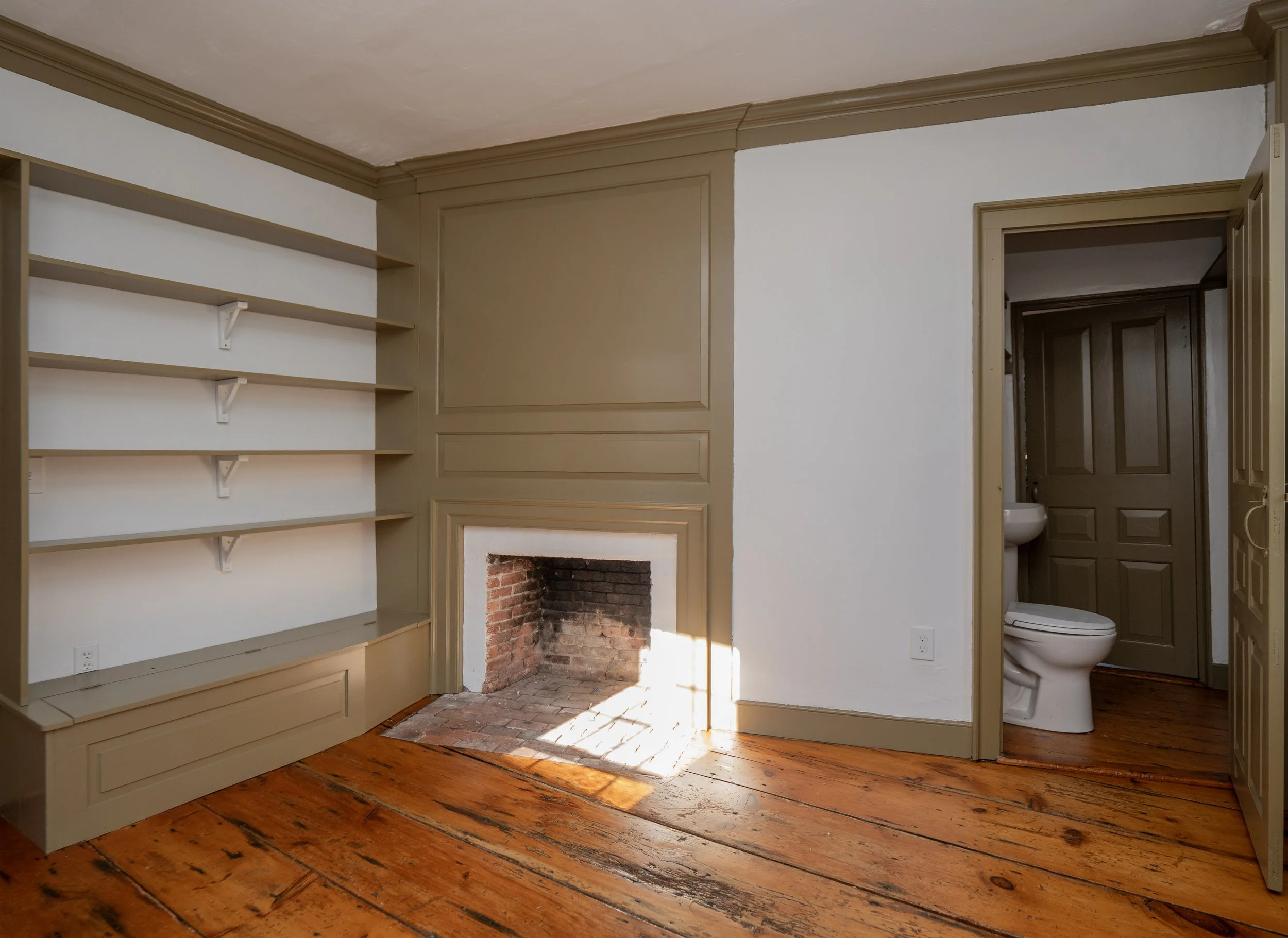 Newport for Lease