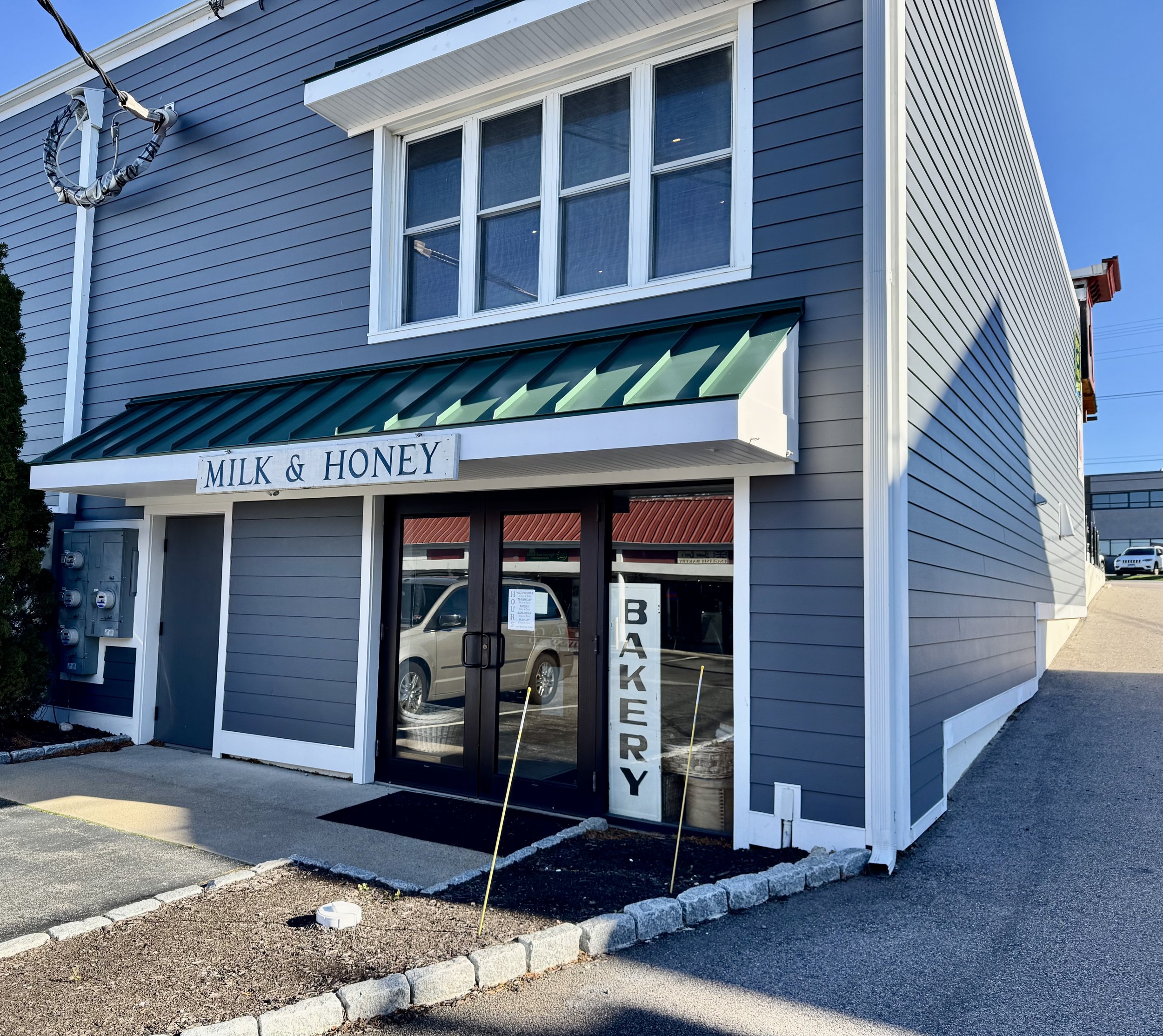 796 Aquidneck Avenue