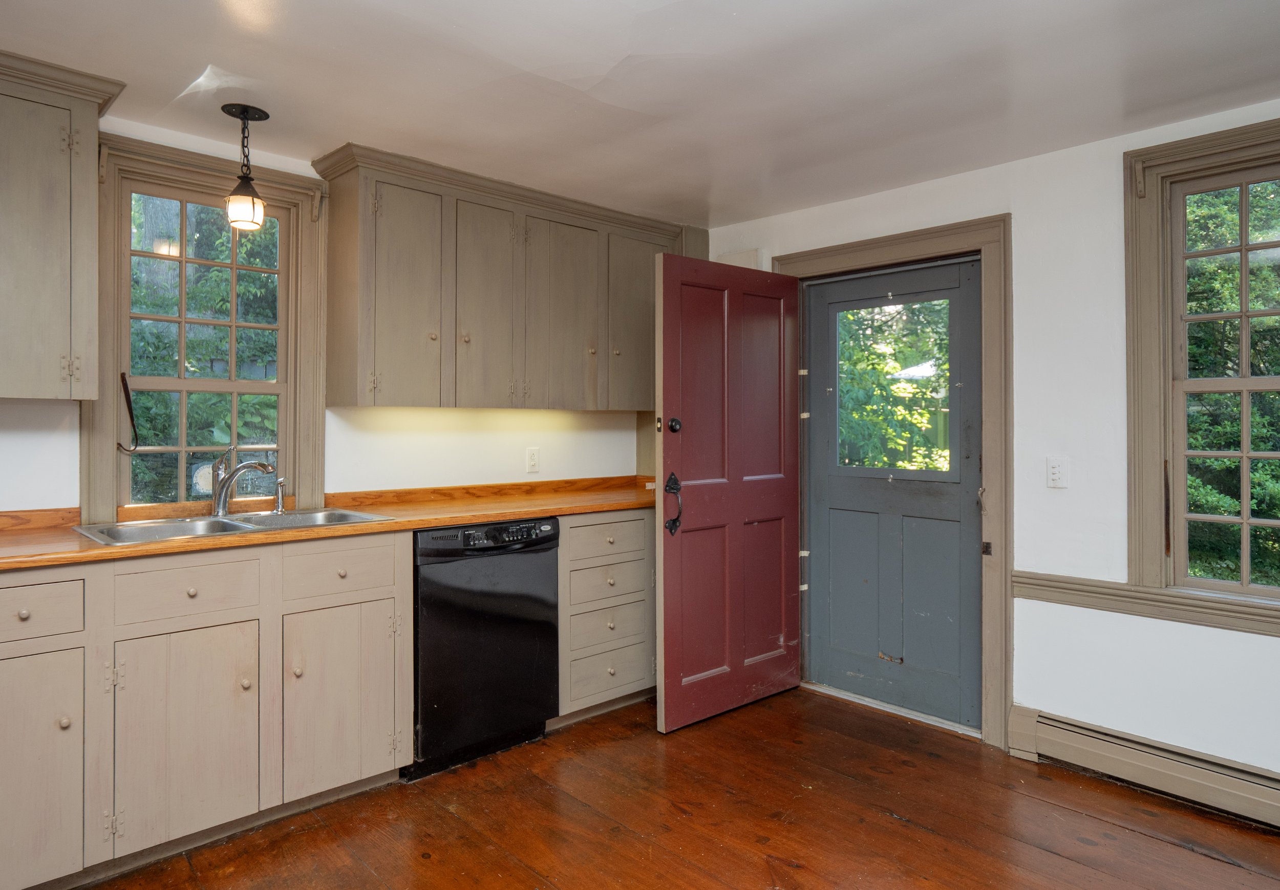Newport for Lease