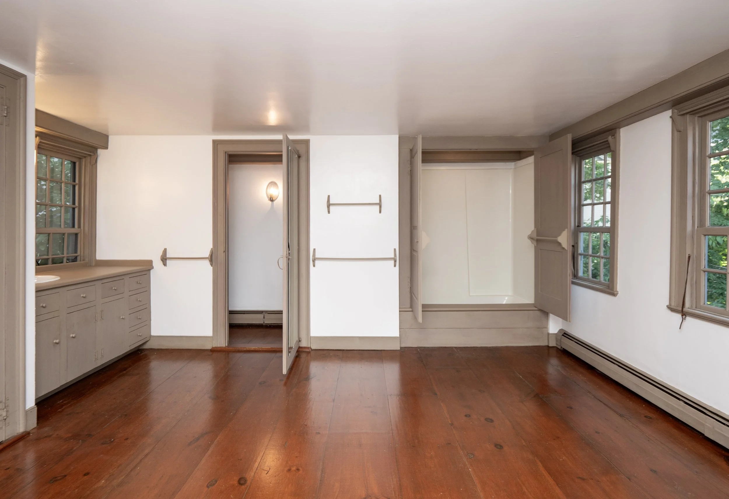 Newport for Lease