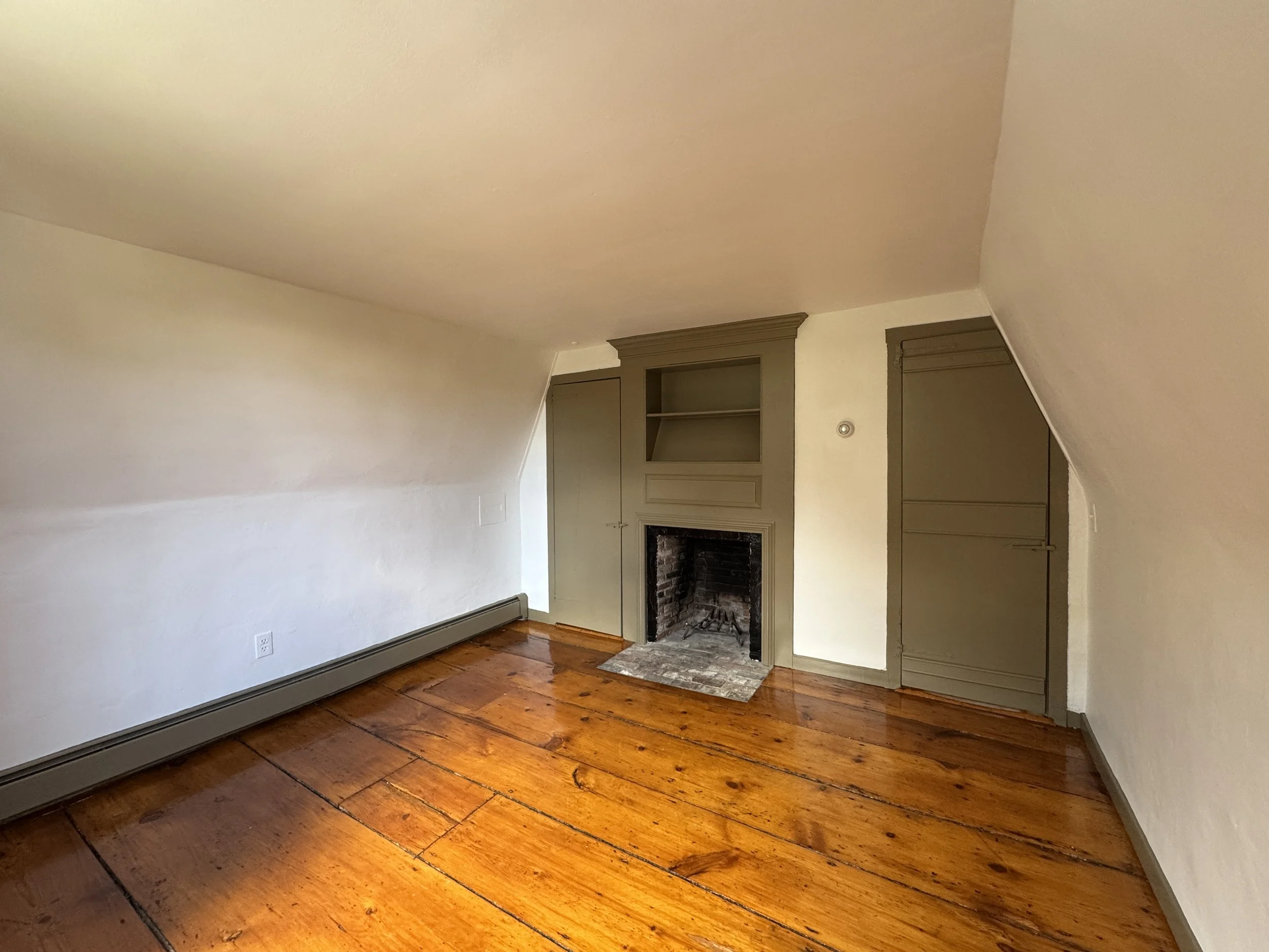 Newport for Lease