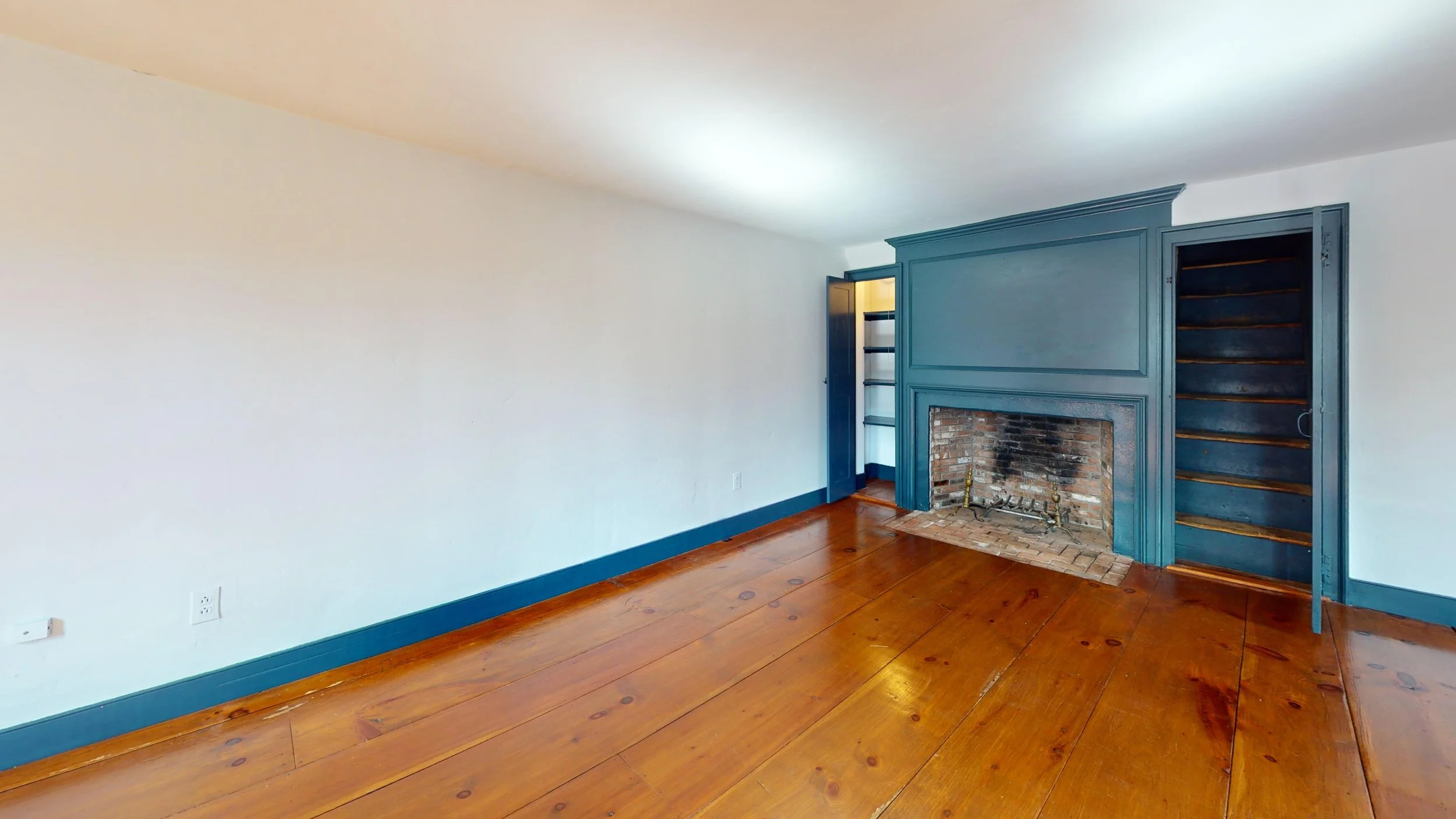 Newport for Lease