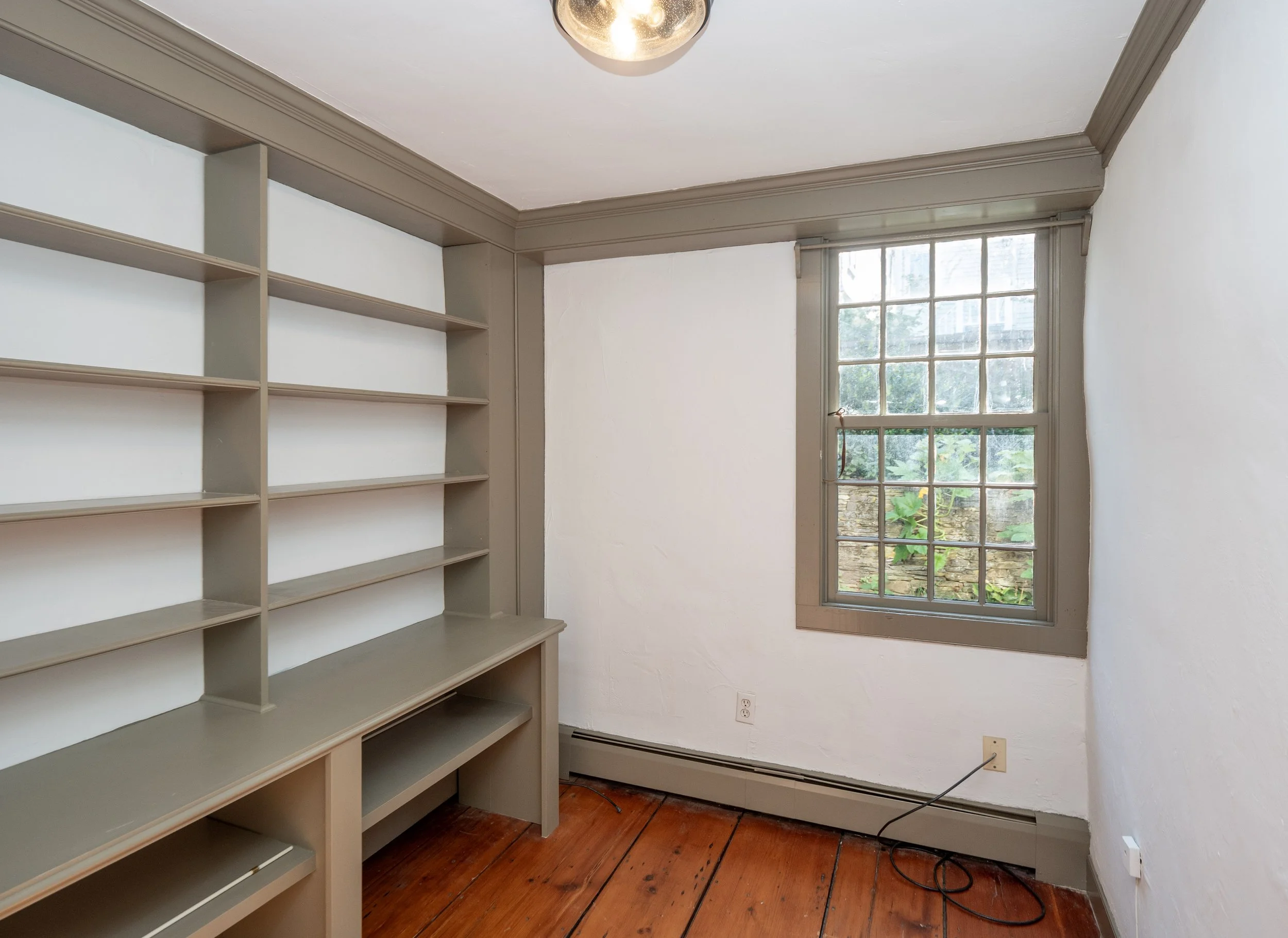 Newport for Lease