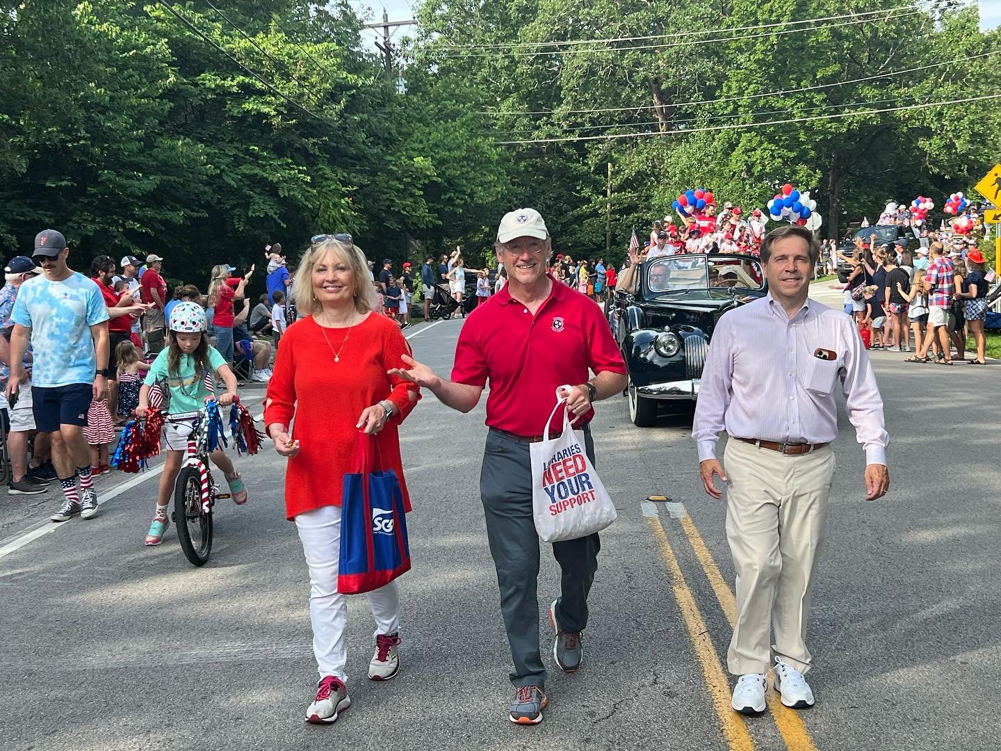 Sen. Watson in Signal Mountain 4th of July parade.jpg